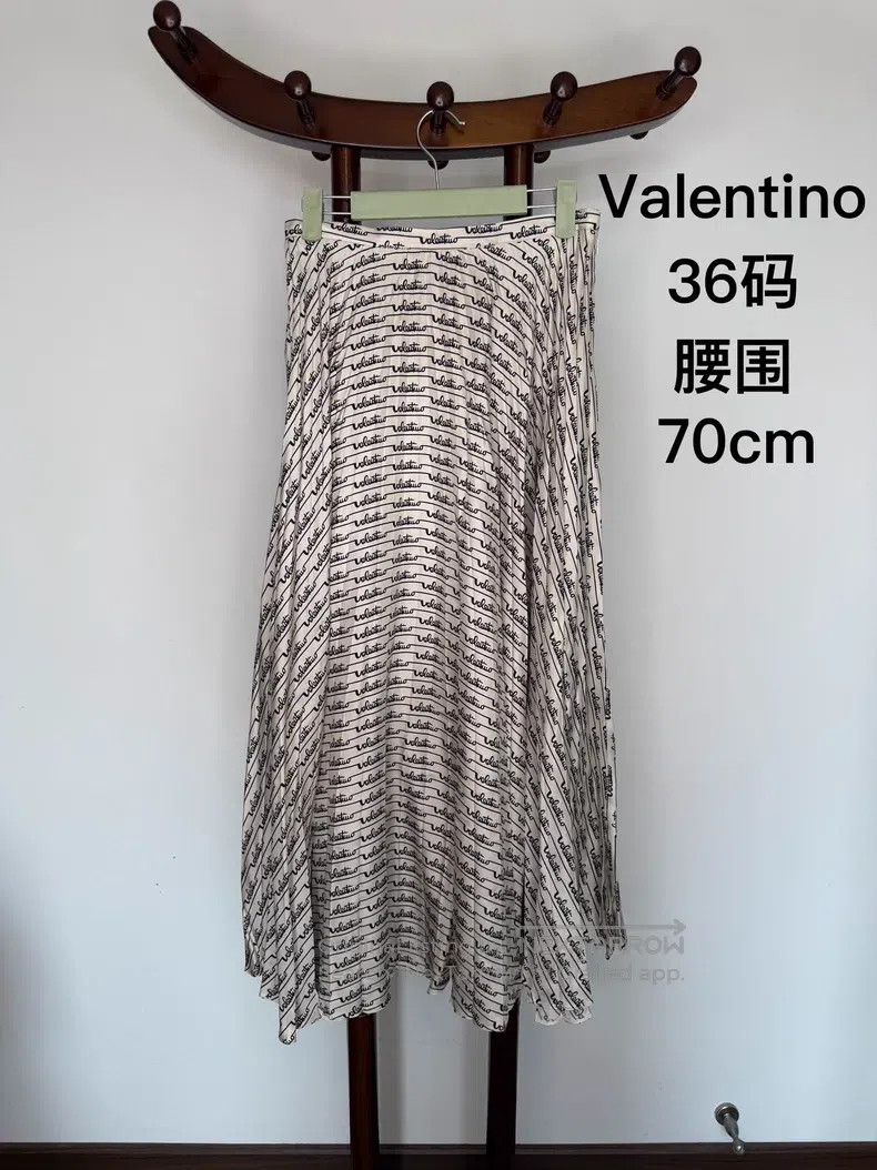 Valentino Valentino Skirt Size M / US 6-8 / IT 42-44 - 3 Thumbnail