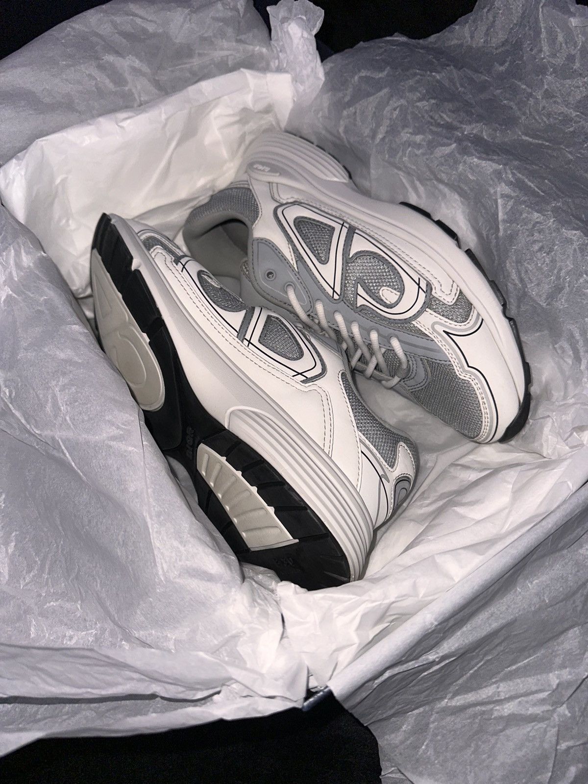 Dior Christian Dior B30 “Gray/White” Size US 8 / EU 41 - 2 Thumbnail