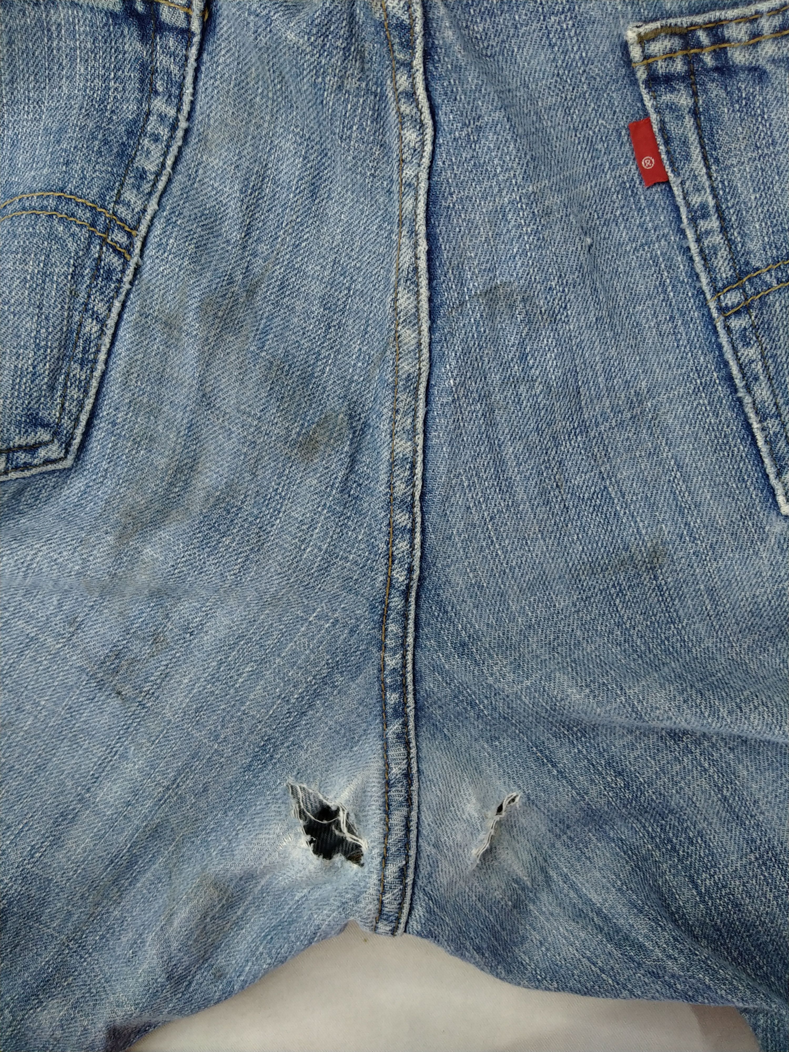 Levi's Vintage Levi's 559 Relaxed Straight Denim 38 x 30.5 -JN375 Size US 38 / EU 54 - 14 Thumbnail