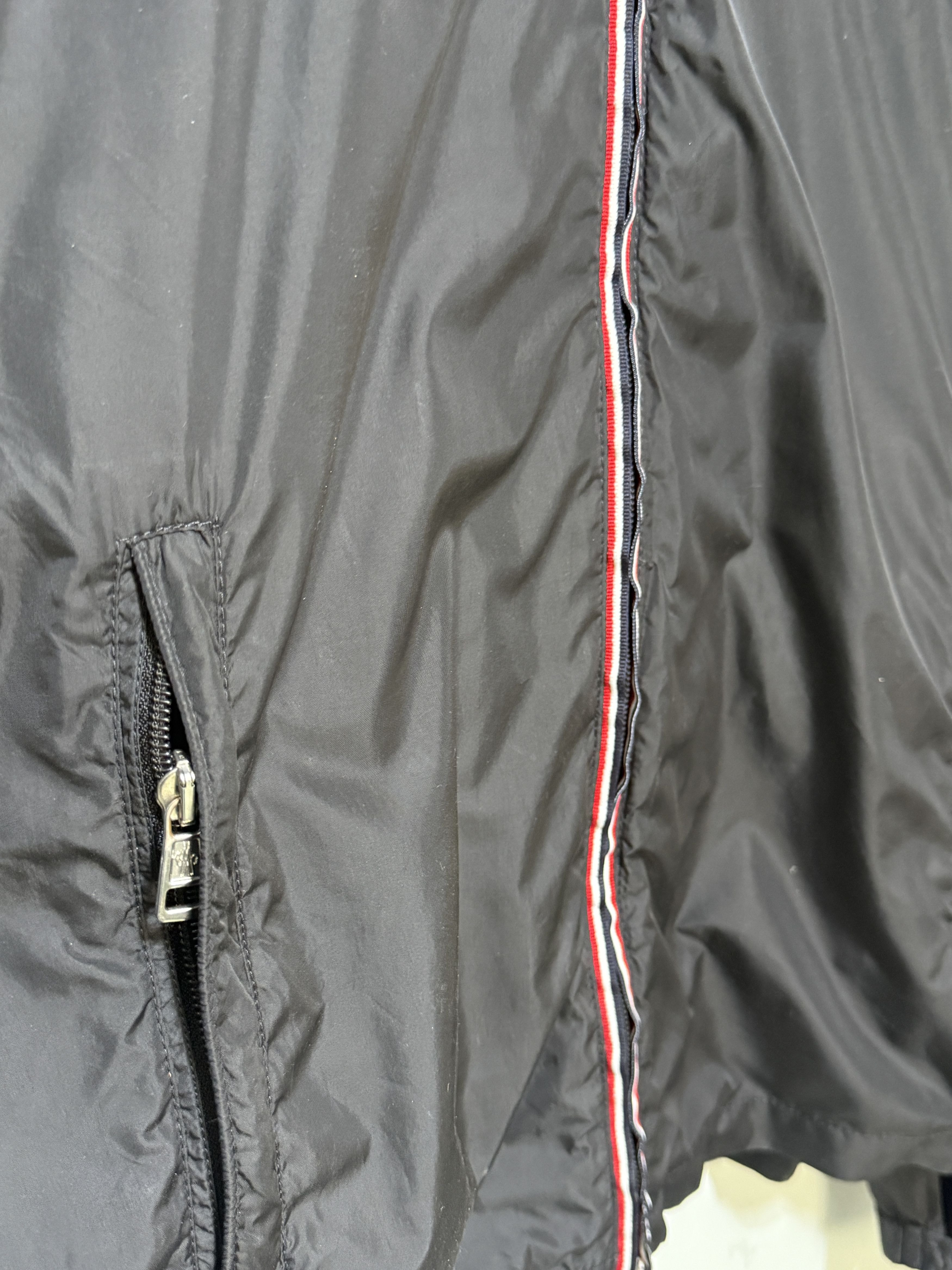 Moncler Moncler light jacket hooded URVILLE GIUBBOTTO Size US L / EU 52-54 / 3 - 7 Thumbnail