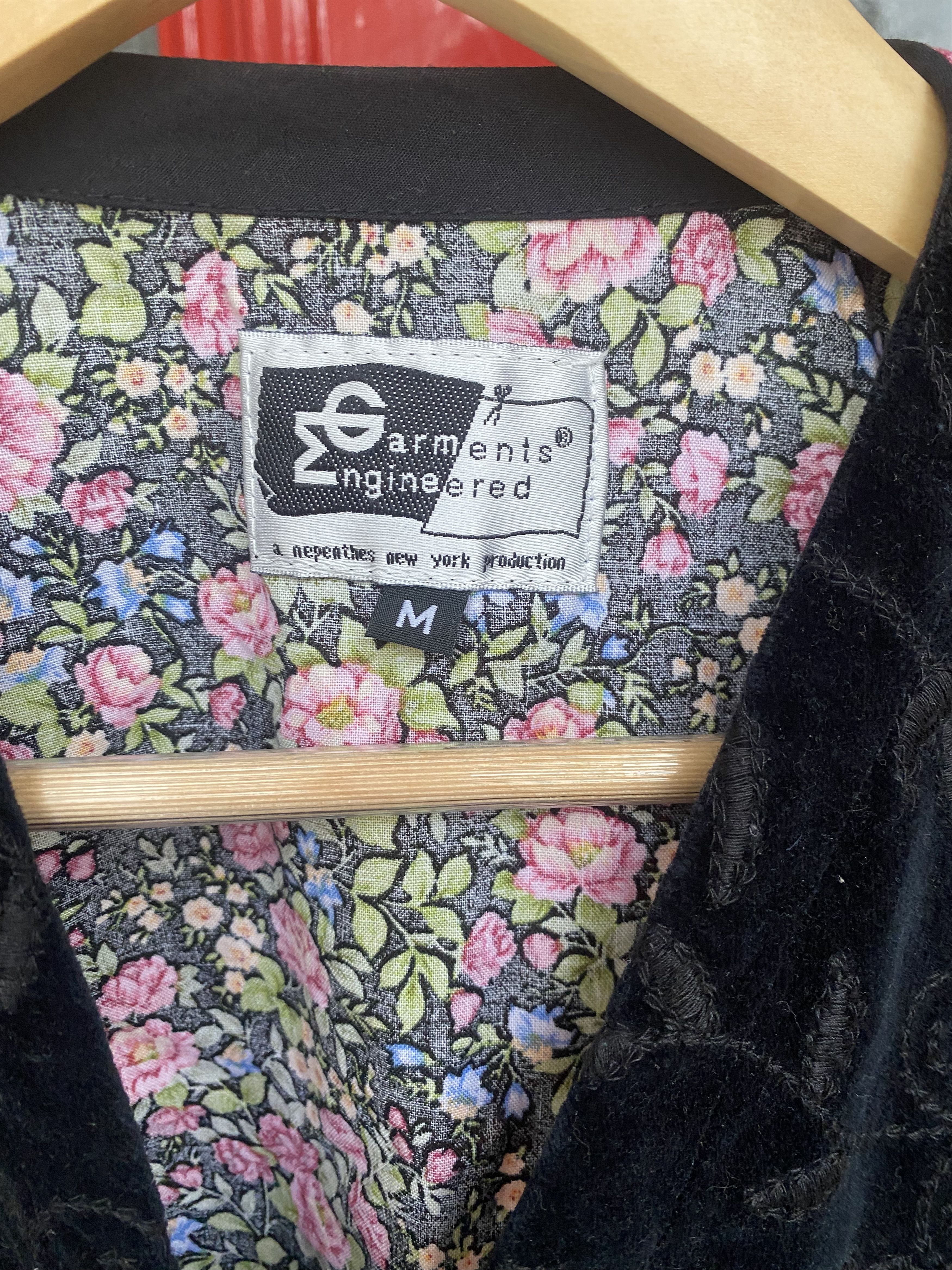 Engineered Garments Engineered Garments embroidered and floral velvet vest Size 38R - 3 Thumbnail