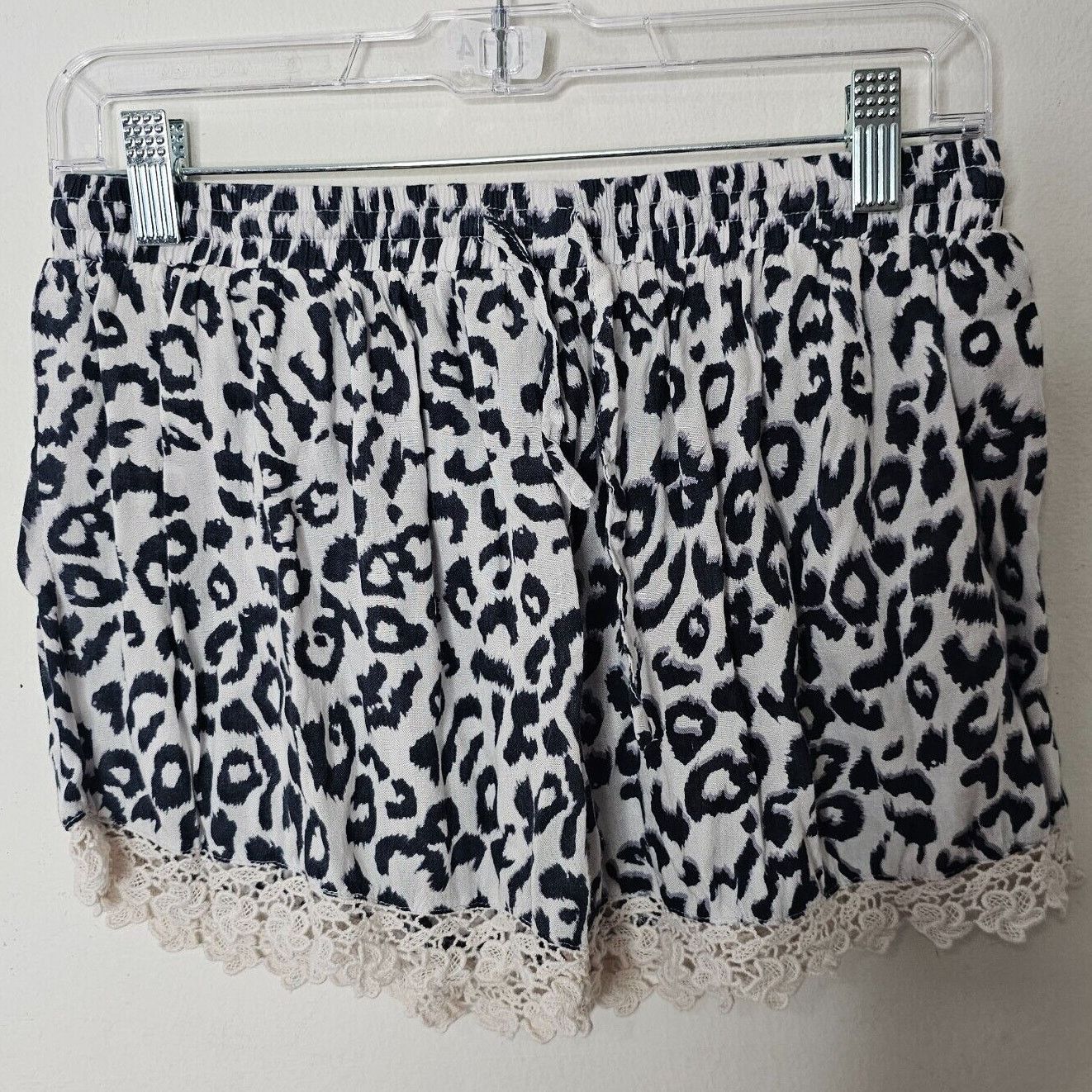 Other Raga Ivory & Black Leopard Cream Lace Trim Short Shorts L Size 34" / US 12 / IT 48 - 1 Thumbnail