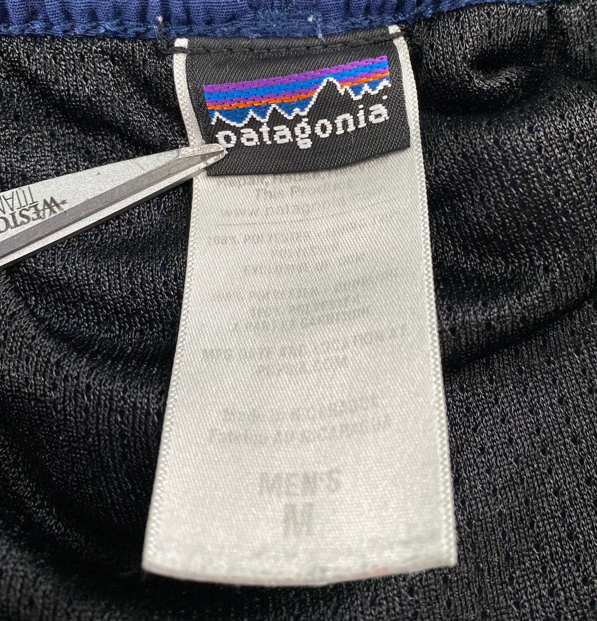 Patagonia Y2K Patagonia Baggies Navy Blue 4” Inseam Shorts Medium Size US 34 / EU 50 - 4 Thumbnail