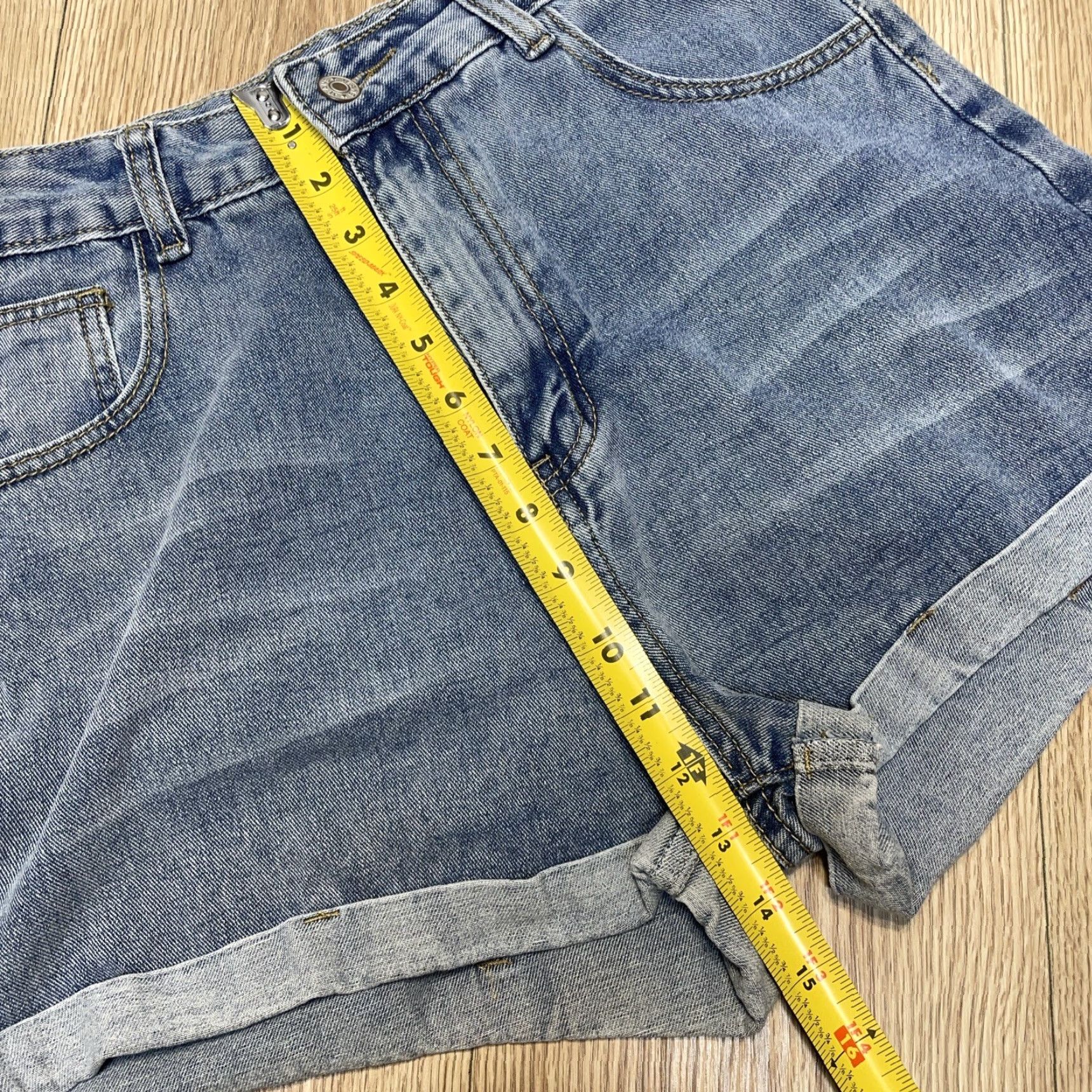 Shein SHEIN Blue High Rise Cuffed Jean Shorts Womens Medium Casual Boyfriend Size 32" / US 10 / IT 46 - 6 Thumbnail