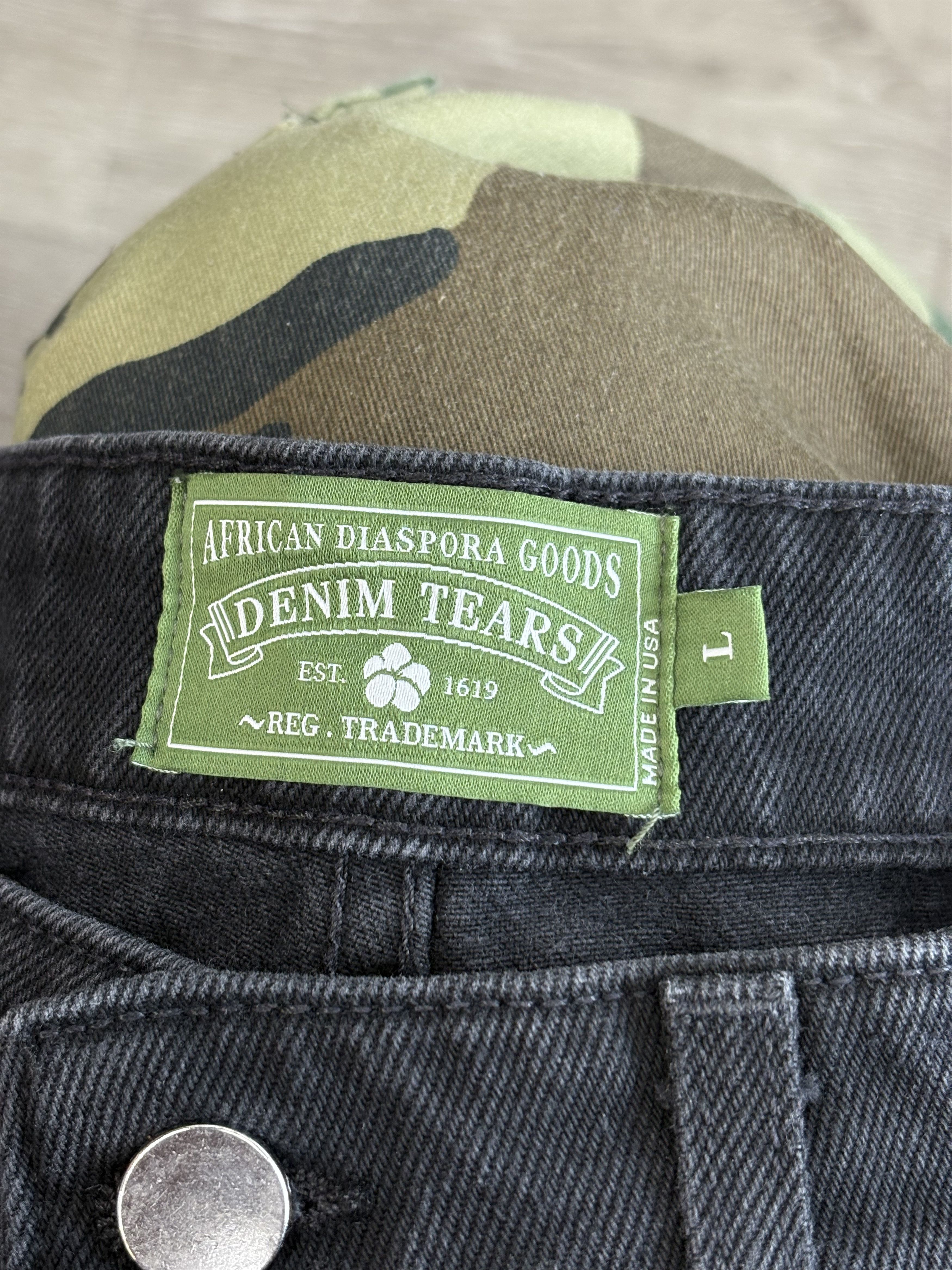 DENIM TEARS Denim Tears "The Cotton Wreath" Jean Short (Black) Size US 32 / EU 48 - 3 Thumbnail