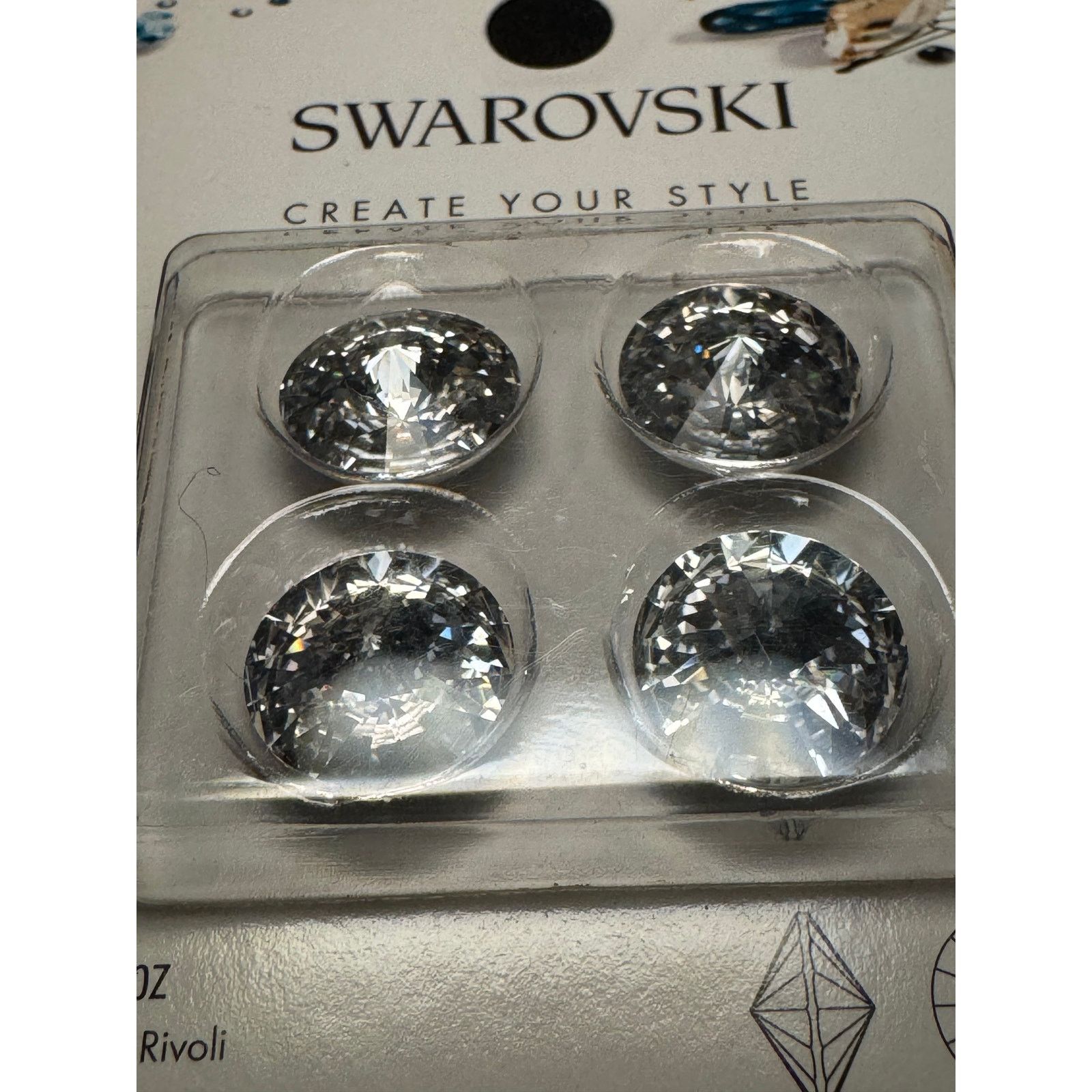 Swarovski Swarovski Create Your Style 4 Crystals Pack 14mm Rivoli Size ONE SIZE - 3 Thumbnail