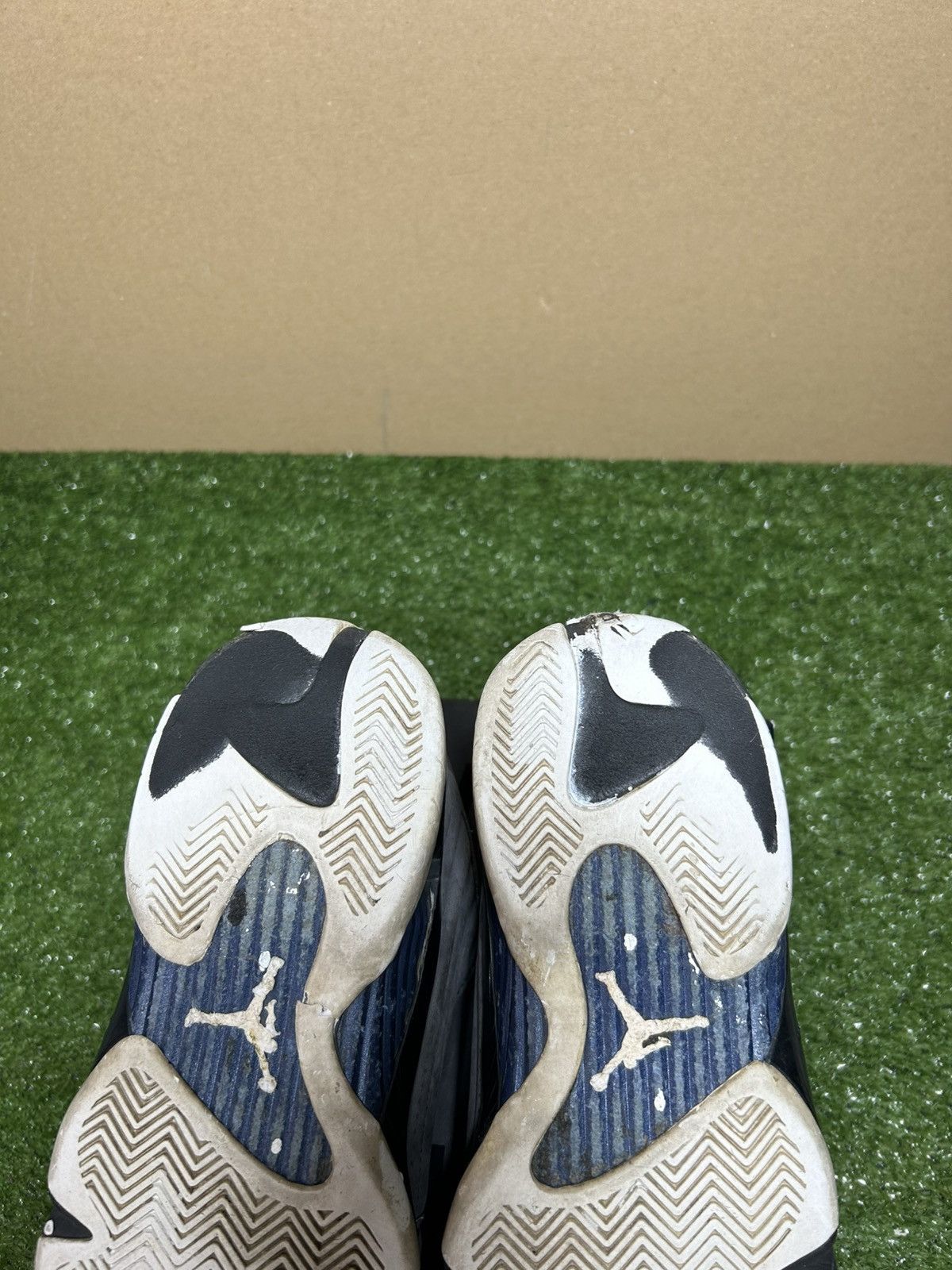 Jordan Brand Jordan 14 Wolf Grey Size US 10 / EU 43 - 11 Thumbnail
