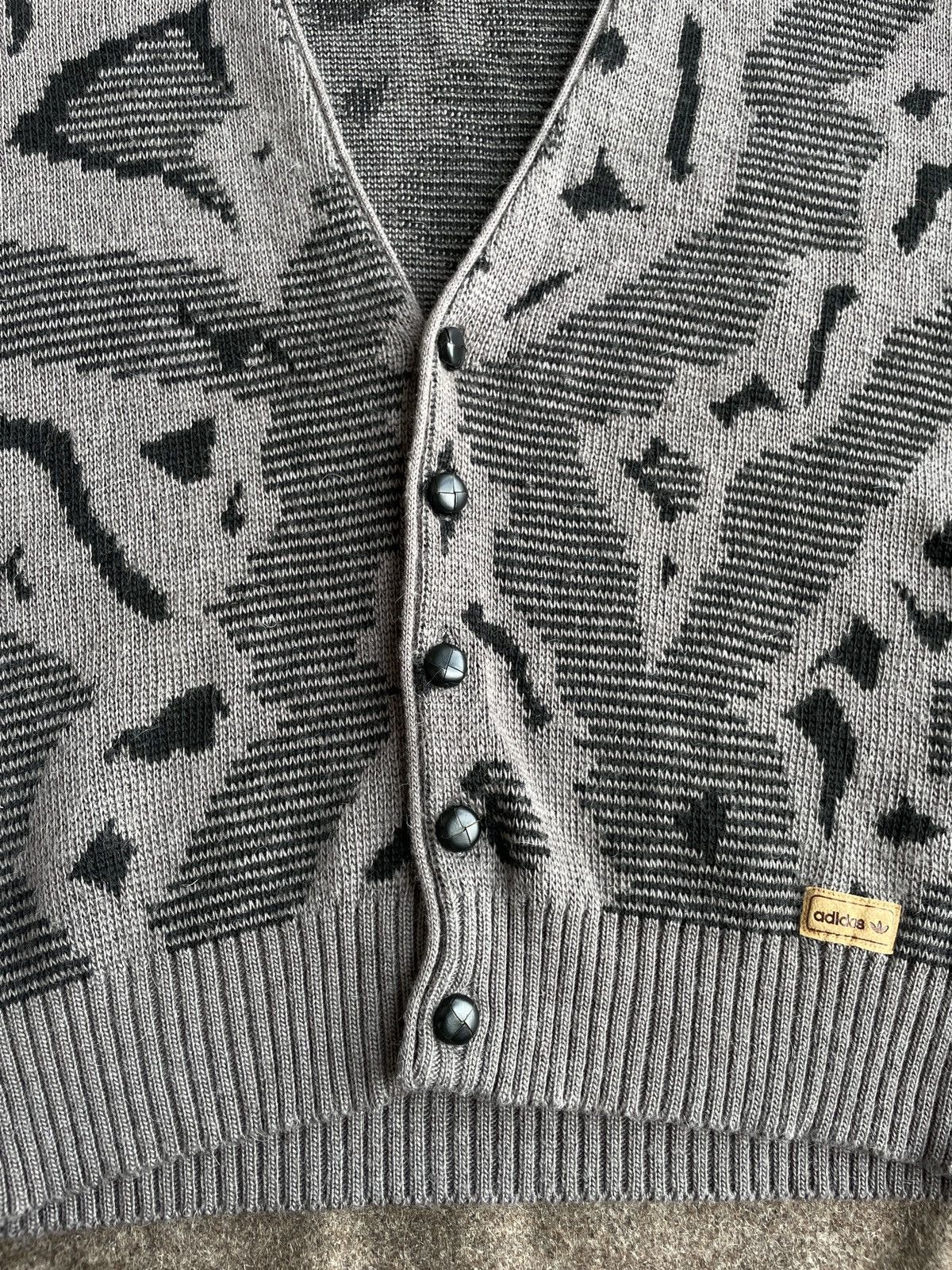 Adidas Vintage Adidas Original Cardigan Size US M / EU 48-50 / 2 - 2 Thumbnail