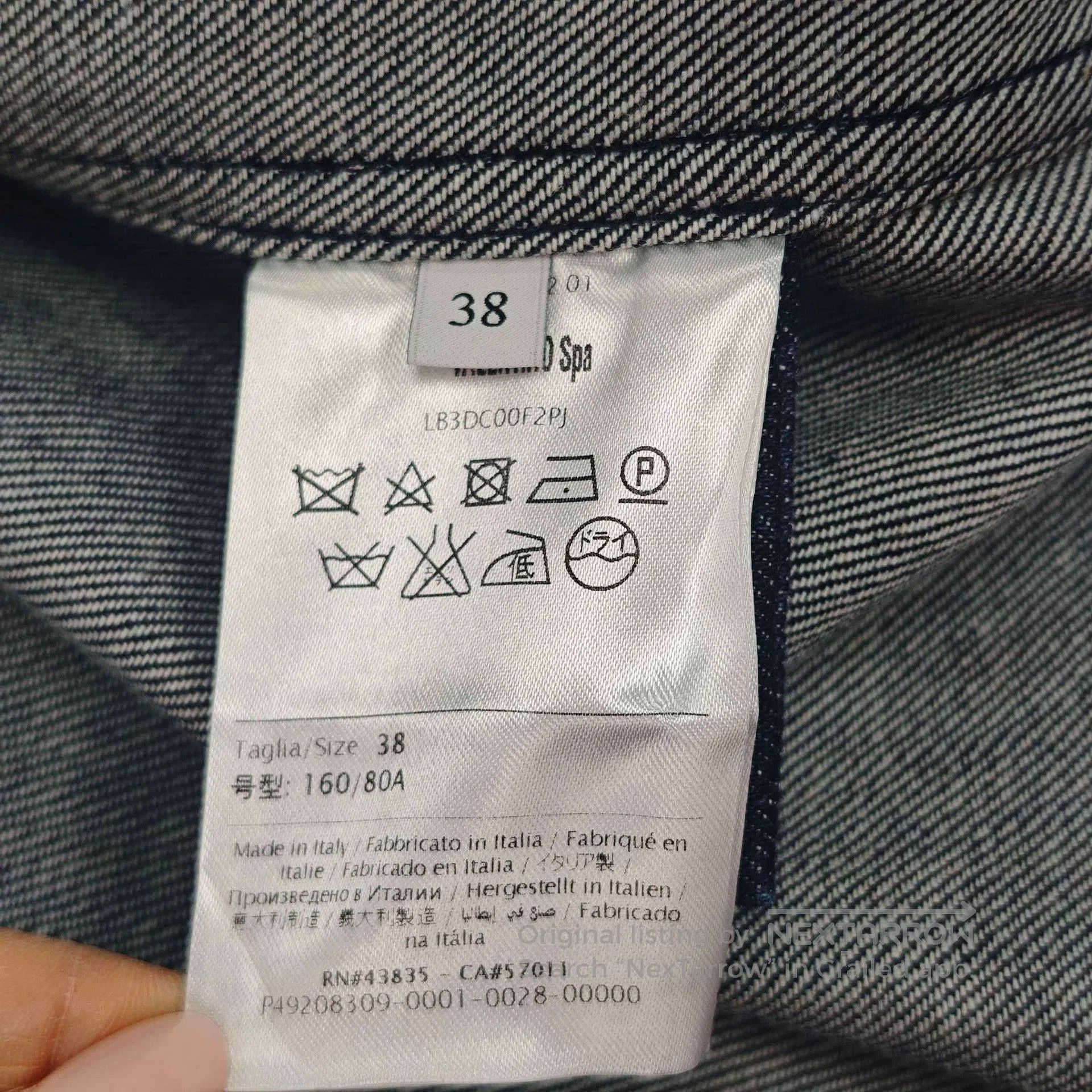 Valentino Valentino Butterfly Embroidery Denim Jacket. Size S / US 4 / IT 40 - 6 Thumbnail