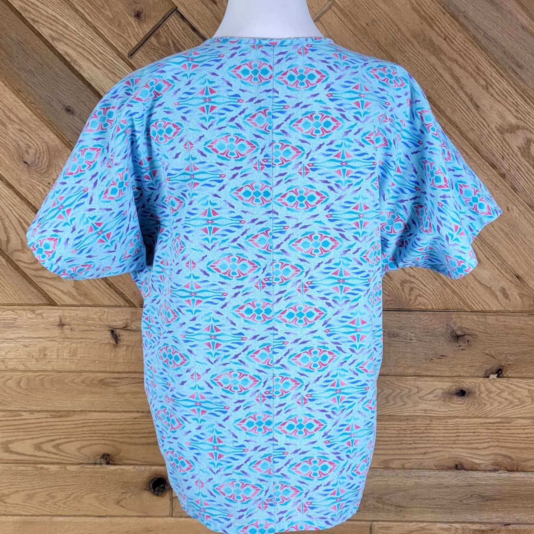Vintage SB Scrubs Unisex V Neck Short Sleeve Top Graphic Blue Size Small Women/Men Navy? Size S / US 4 / IT 40 - 4 Thumbnail