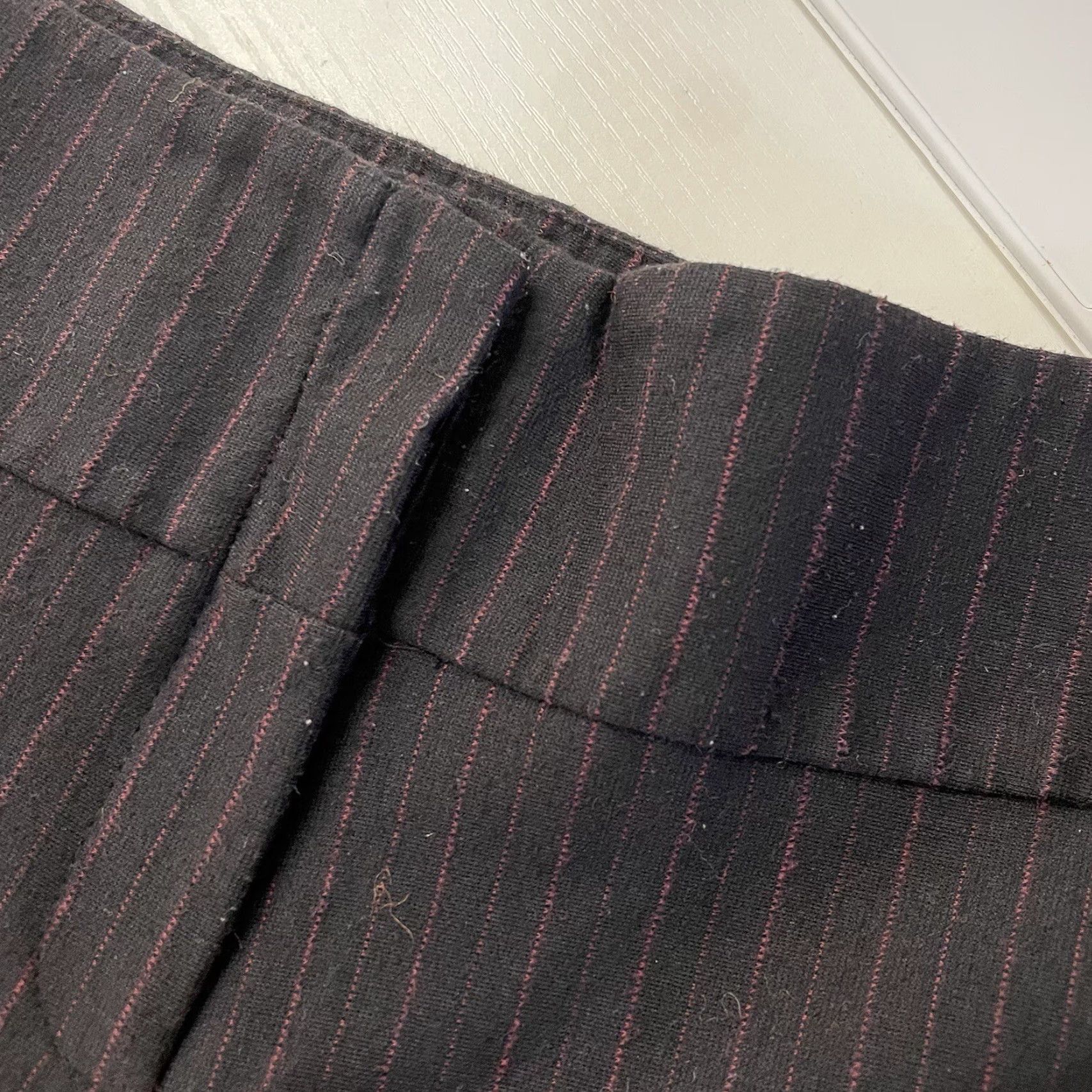 Vintage VINTAGE Y2K Trousers Pants 12 30 Black Pinstripe Wide Flare Leg Corpcore Office Size 34" / US 12 / IT 48 - 4 Thumbnail