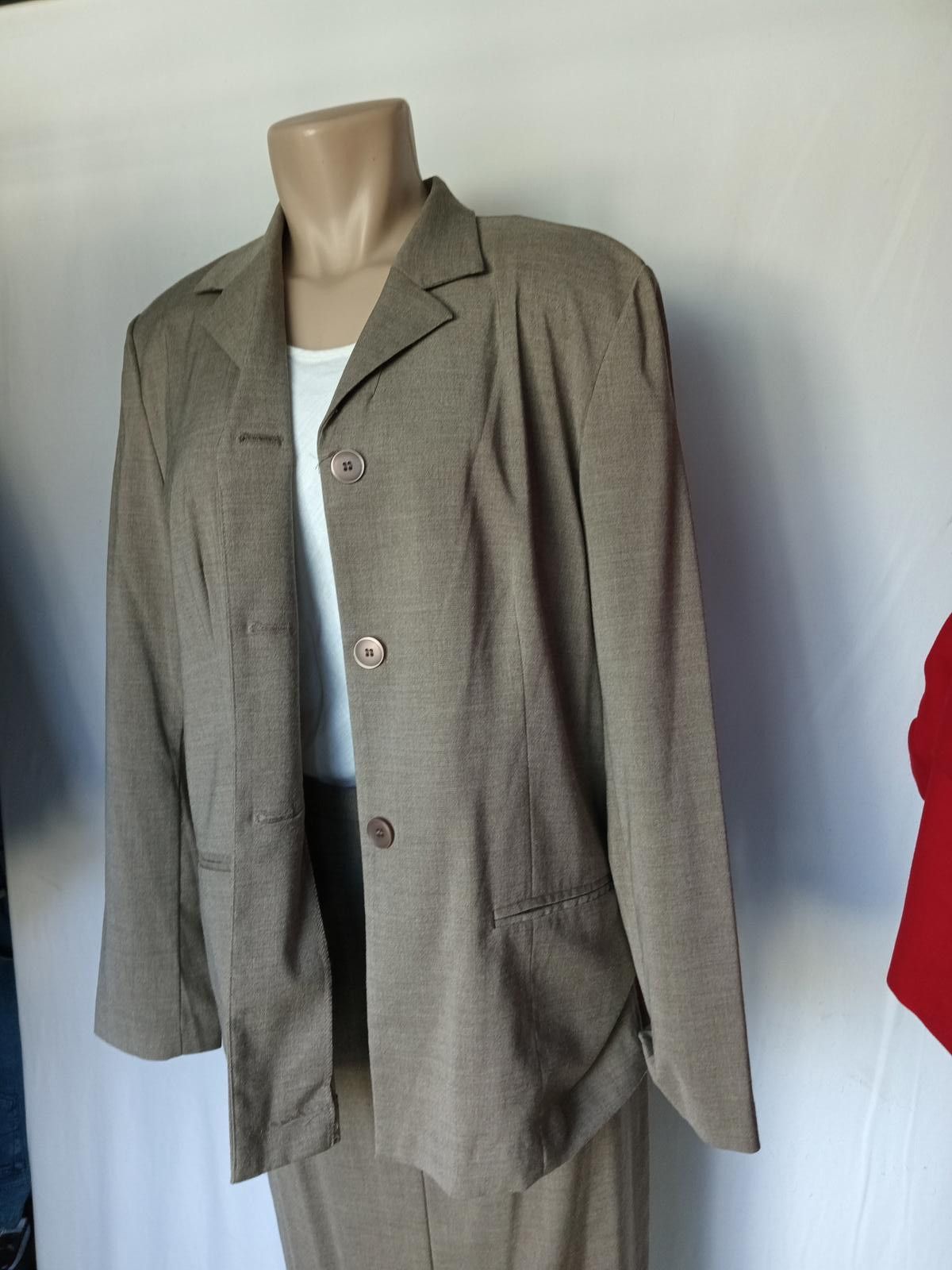 Designer Professional Women's Two-Piece Suit Set Size L / US 10 / IT 46 - 2 Thumbnail