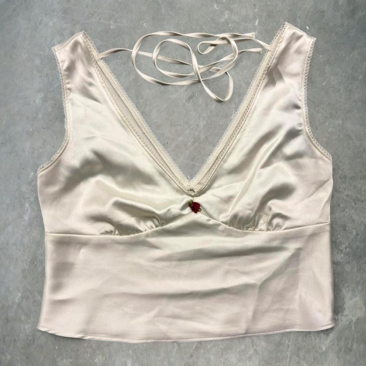 Vintage Crazy Cute White Top with red rose Detailing! Size S / US 4 / IT 40 - 1 Thumbnail