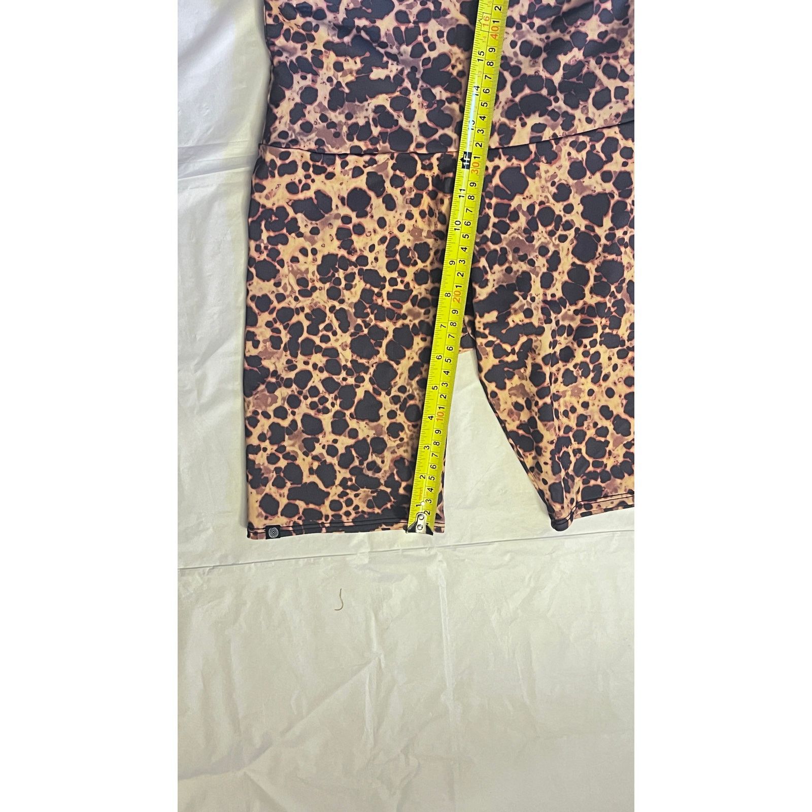Other Onzie Tortoise Shell High-Rise Biker Shorts Size: XS Size 25" / US 0 / IT 36 - 8 Thumbnail
