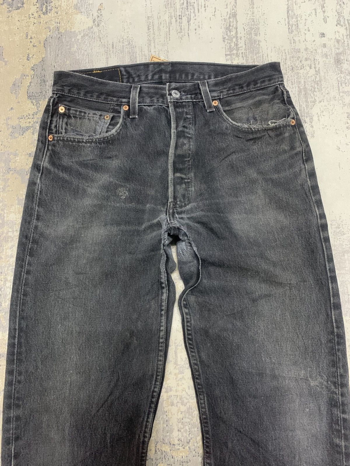 Levi's Vintage Levis 501 Levis Super Black Faded Jeans W32 Size US 32 / EU 48 - 2 Thumbnail