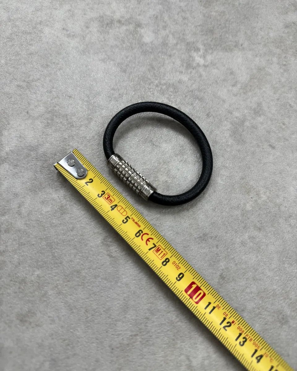 Louis Vuitton Louis Vuitton Black Leather Bracelet Size ONE SIZE - 8 Thumbnail