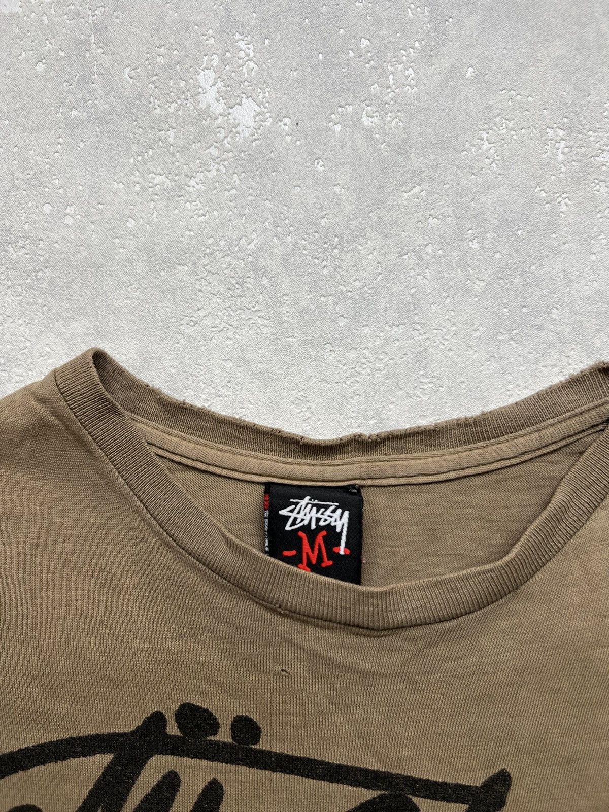 Stussy 00’s STUSSY GRAFFITI COP GUY DISTRESSED Y2K VINTAGE TEE Size US M / EU 48-50 / 2 - 6 Thumbnail