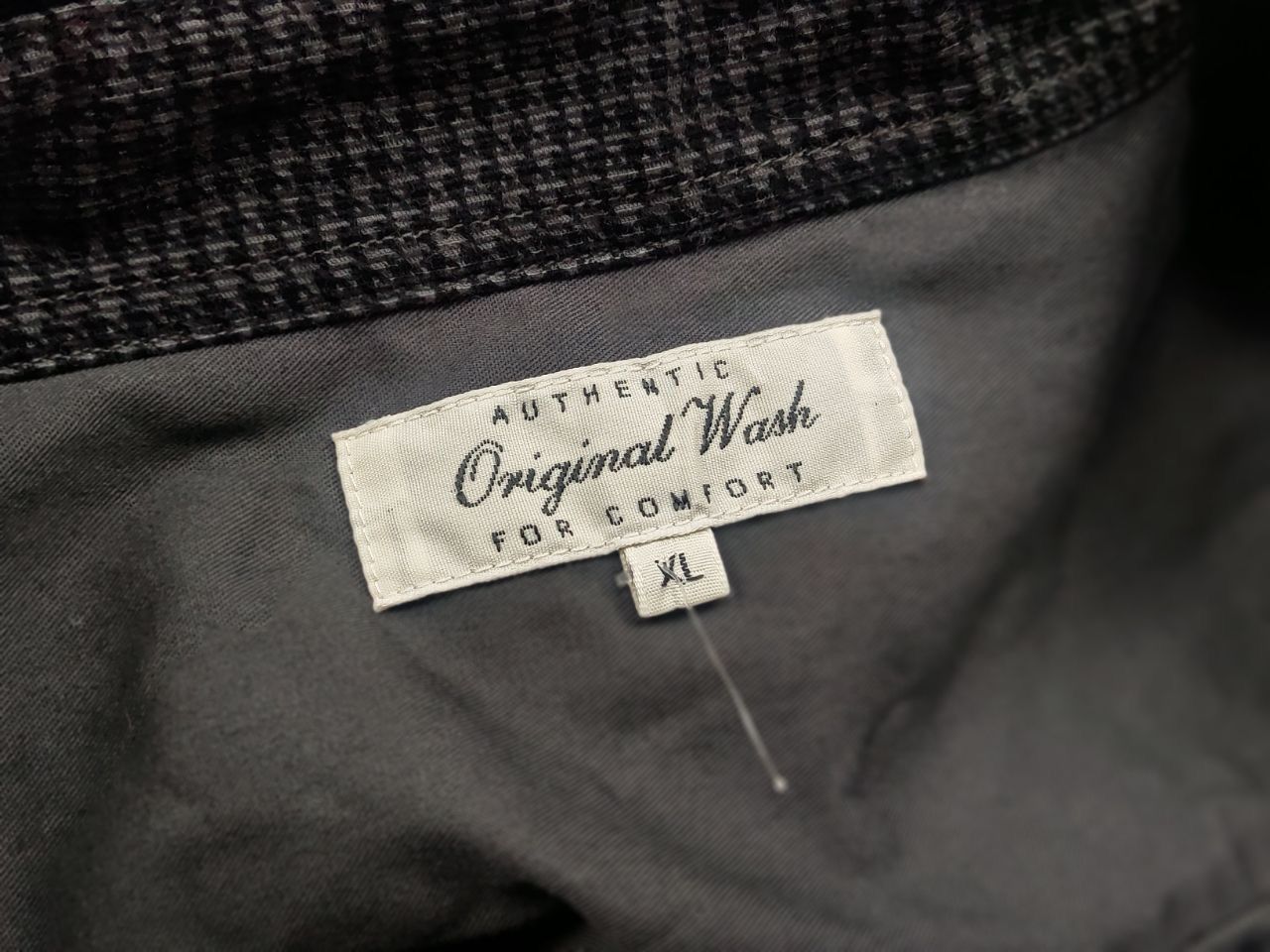 Le Grande Bleu (L.G.B.) Original Wash Vintage Japan Made Uniqlo Dark corduroy Shirt Size US XL / EU 56 / 4 - 11 Thumbnail