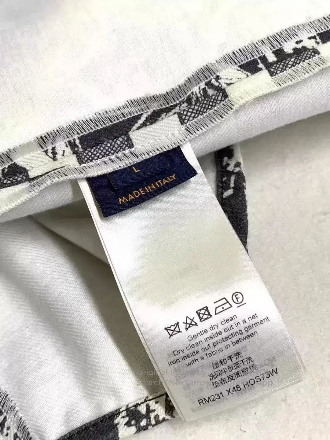 Louis Vuitton Black and White Graphic Short Sleeve Shirt. Size US L / EU 52-54 / 3 - 5 Thumbnail