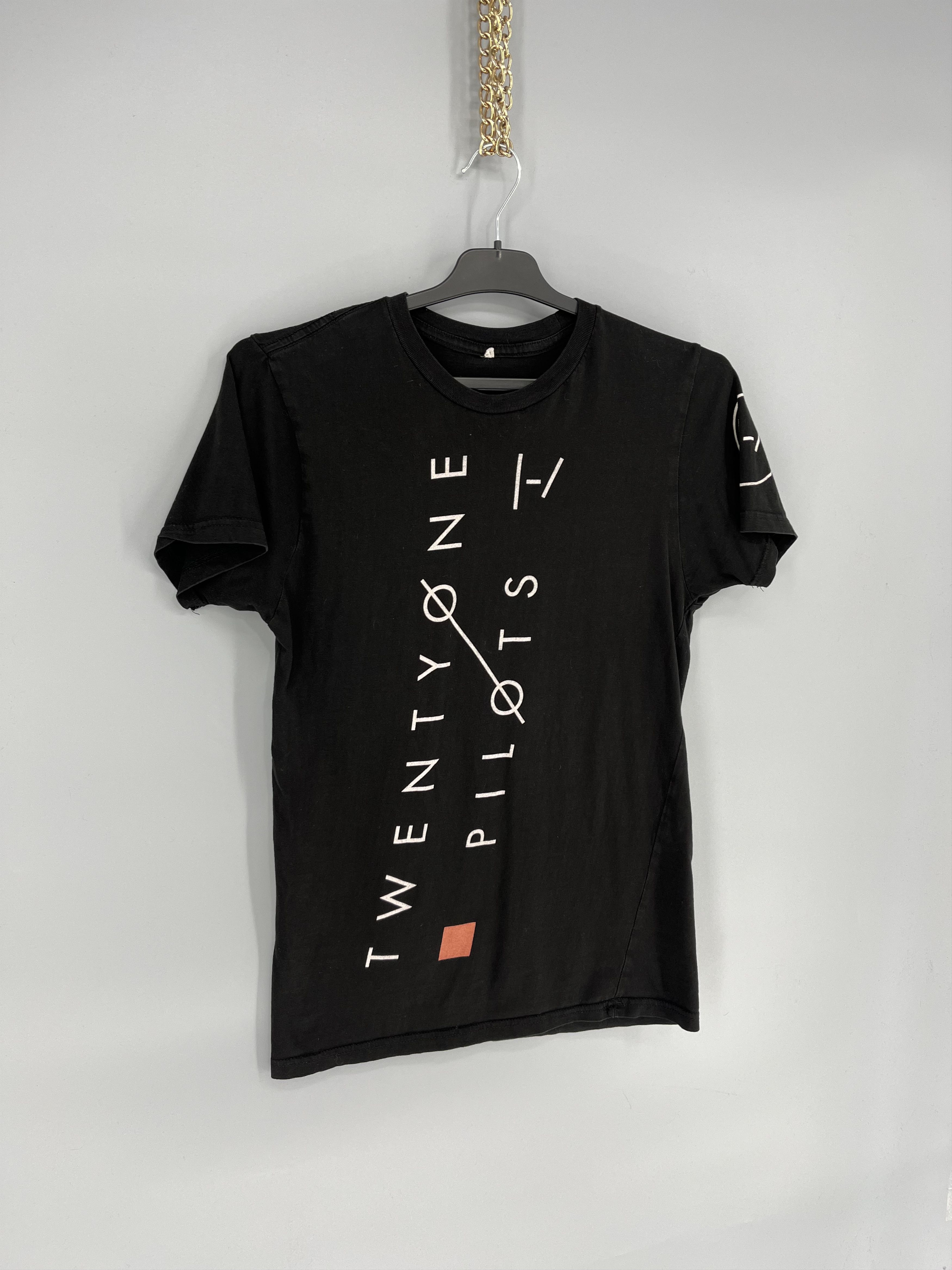 Band Tees × Vintage Vintage Y2K Twenty One Pilots Cult Rock Band Tee Size US S / EU 44-46 / 1 - 2 Thumbnail