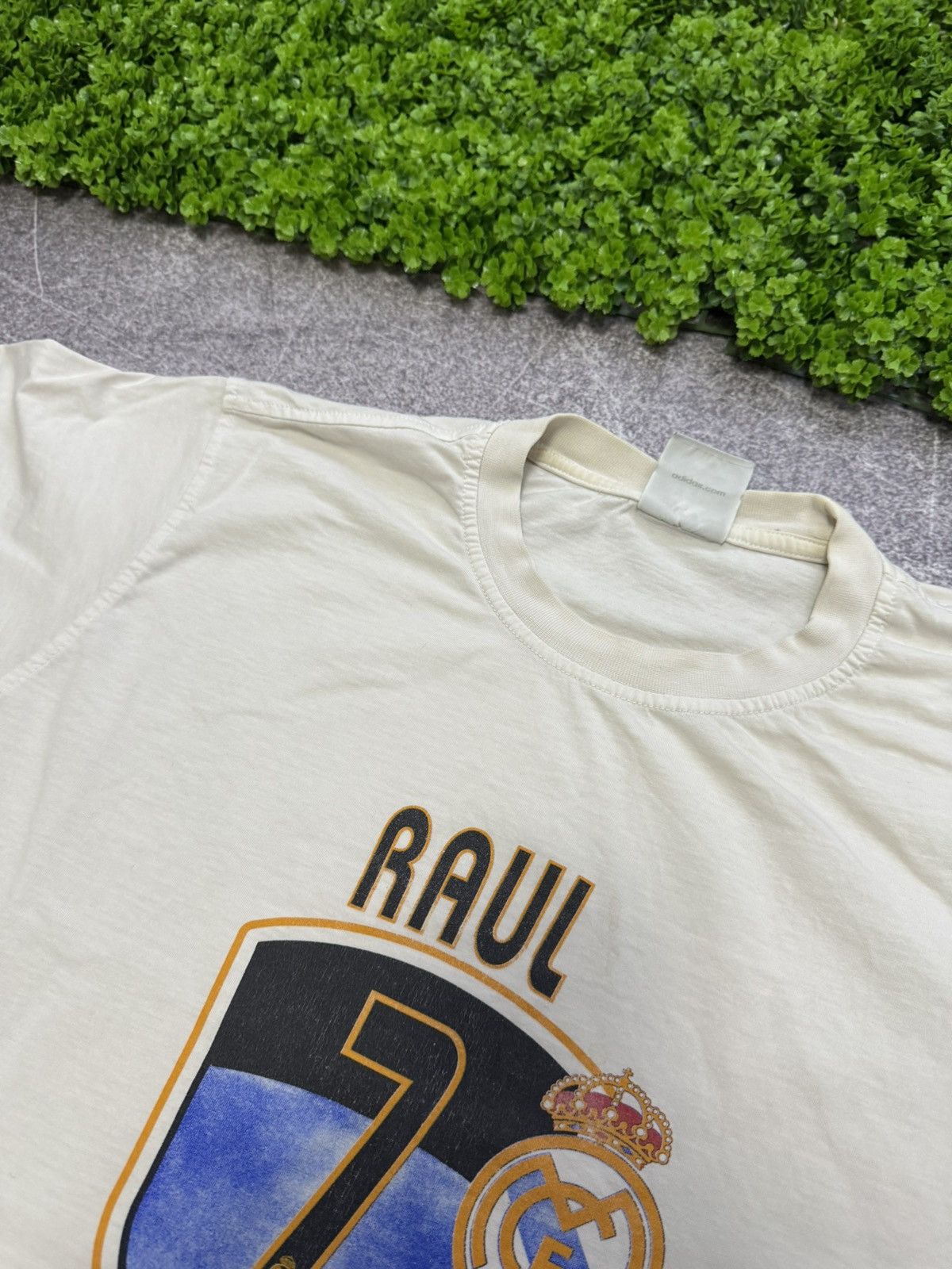 Adidas ​2003 Adidas Real Madrid Raul Spanish Soccer T-shirt La Liga Size US M / EU 48-50 / 2 - 11 Thumbnail