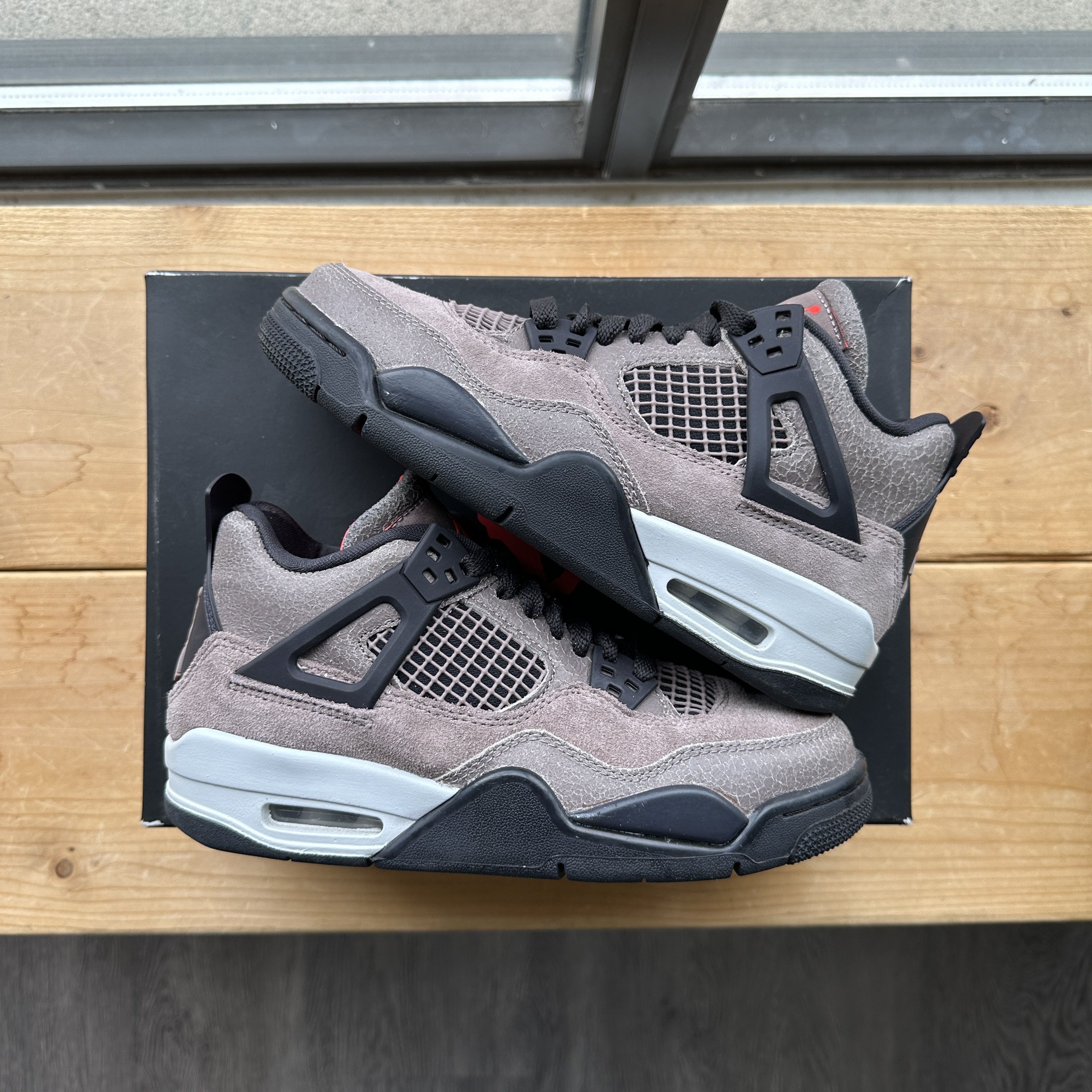 Jordan Brand Jordan 4 Retro Size US 5.5 / IT 35.5 - 5 Thumbnail
