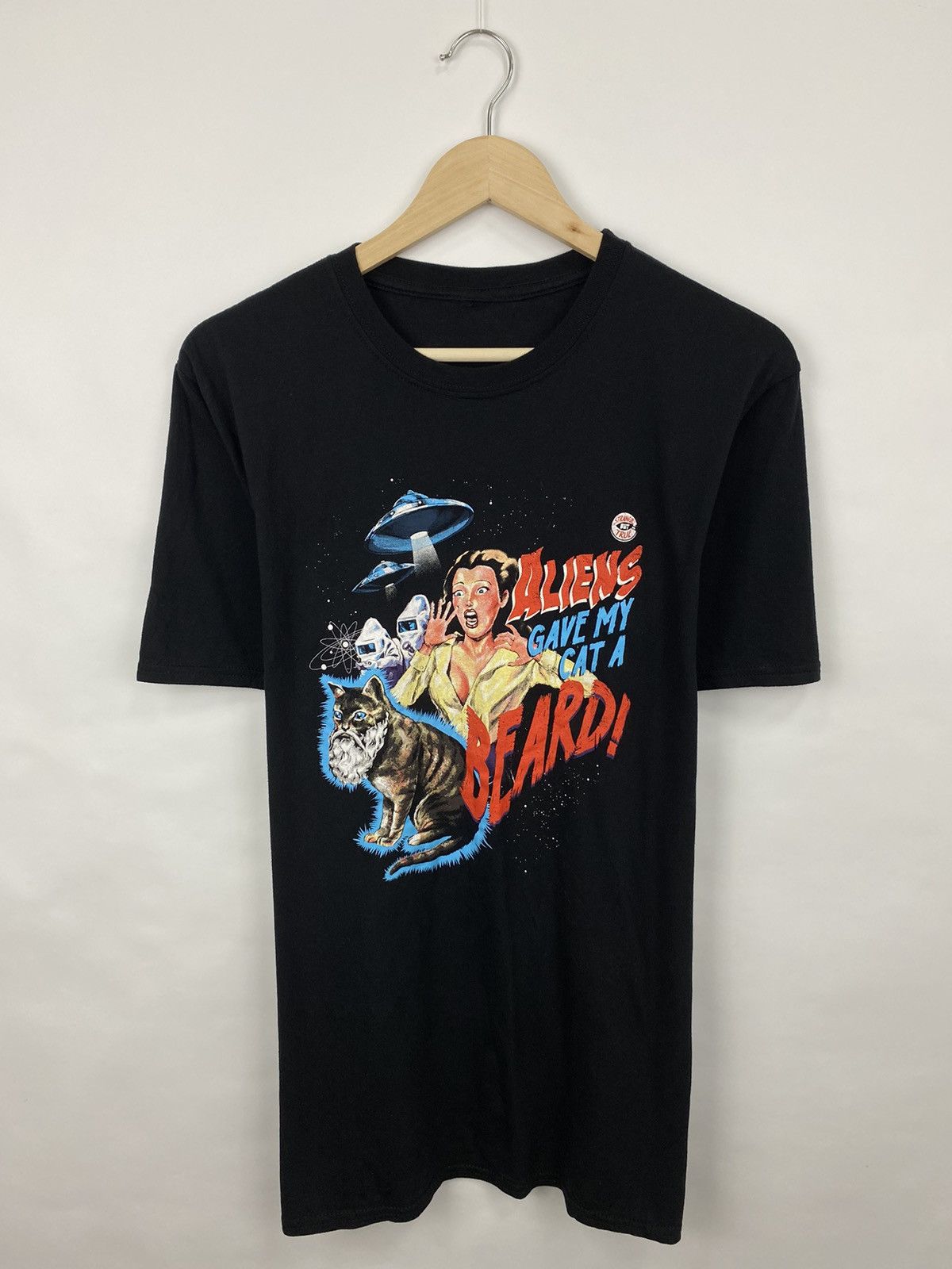 Gildan Vintage Aliens Gave My Cat A Beard retro rare hype Y2K Size US M / EU 48-50 / 2 - 2 Thumbnail