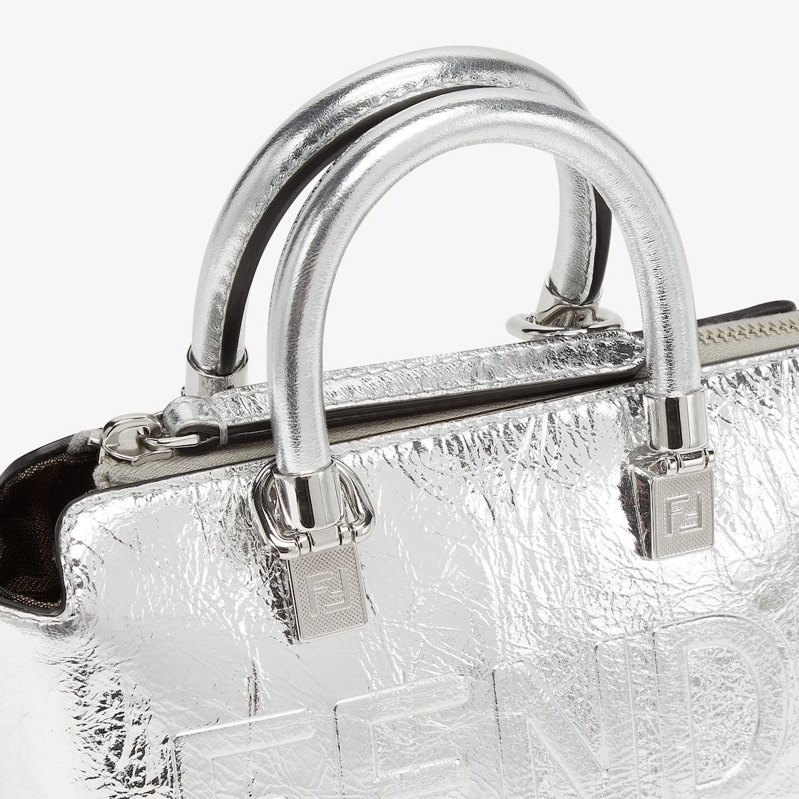 Fendi o1s1wg111224 Size: OS / Mini Bag in Silver Size ONE SIZE - 5 Thumbnail