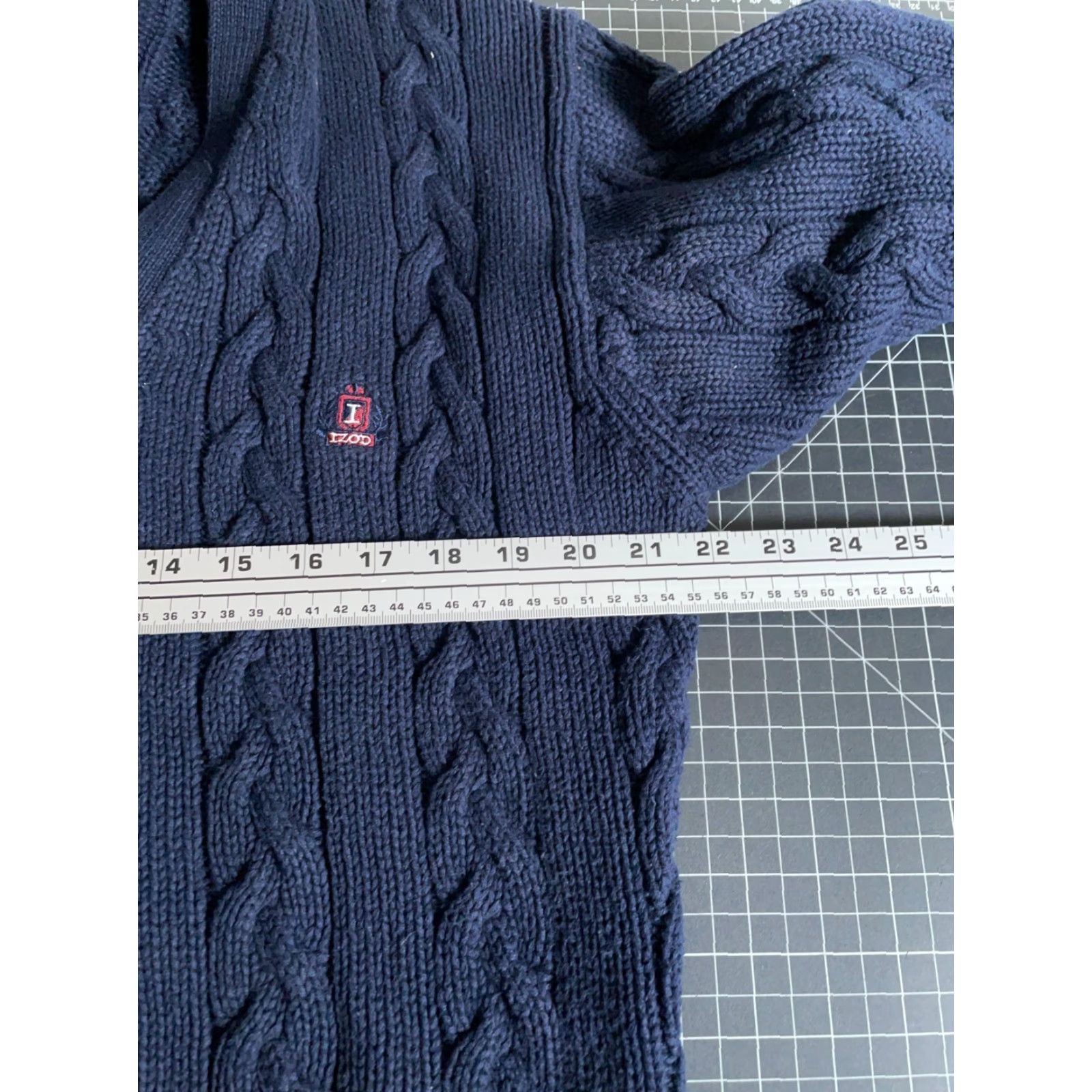 Izod VINTAGE IZOD Sweater Cardigan Men Large Dark Blue Cable-Knit Cotton Striped 90s Preppy Tennis Cricket Mens Size US L / EU 52-54 / 3 - 5 Thumbnail