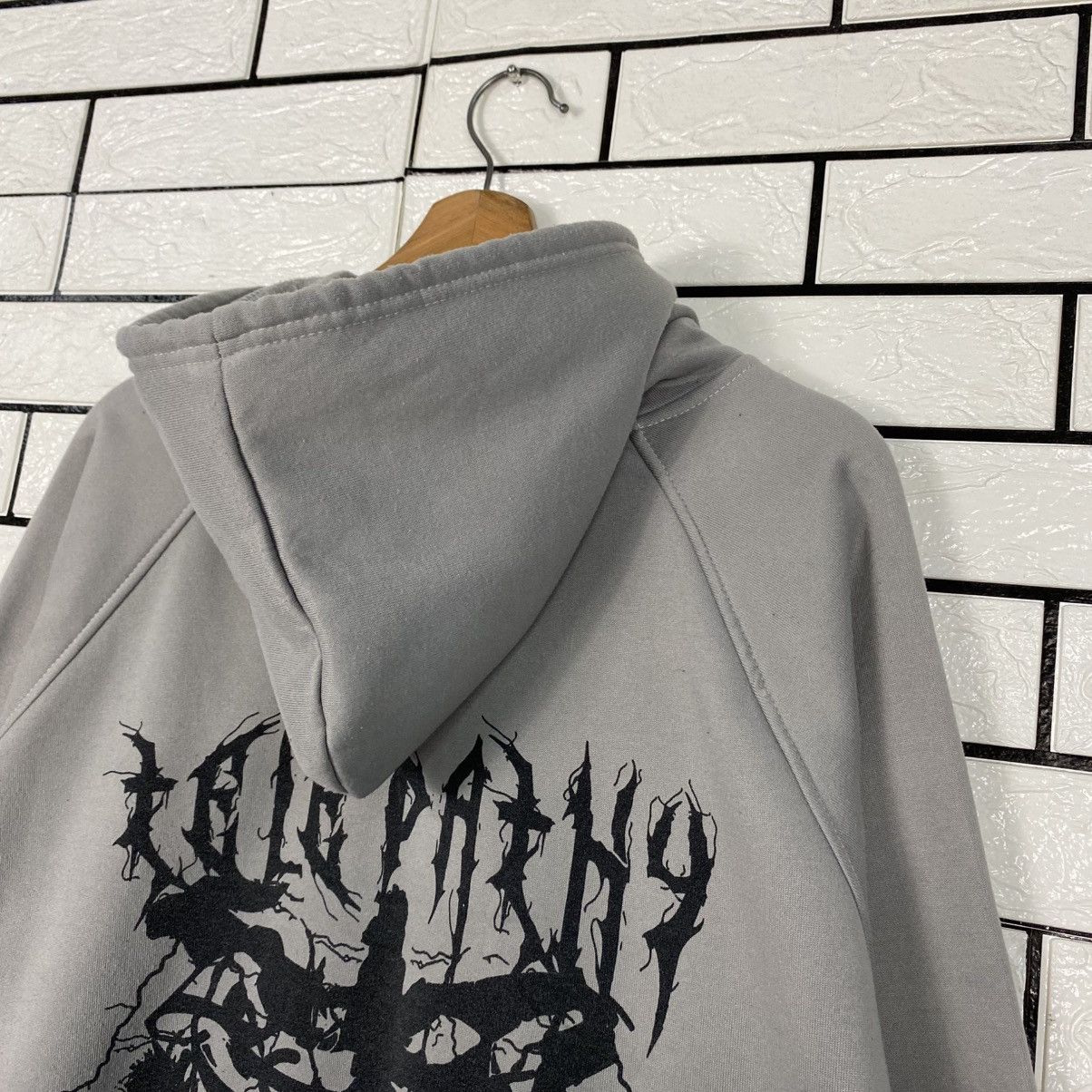 Japanese Brand Punk Design Hoodie Big Logo Romwe Issey Miyake Size US L / EU 52-54 / 3 - 11 Thumbnail
