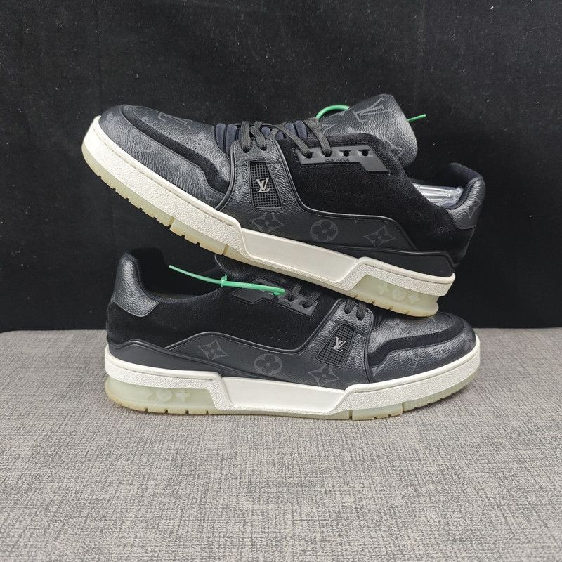 Louis Vuitton Louis Vuitton Trainer Low Top Fashion Sneakers - Size US 9.5 / EU 42-43 - 7 Thumbnail