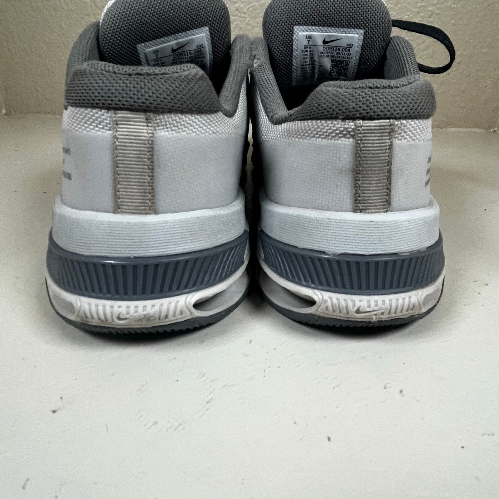 Nike Nike Men’s Metcon 8 Photon Dust Anthracite DO9328-004 size 7 Size US 7 / EU 40 - 5 Thumbnail