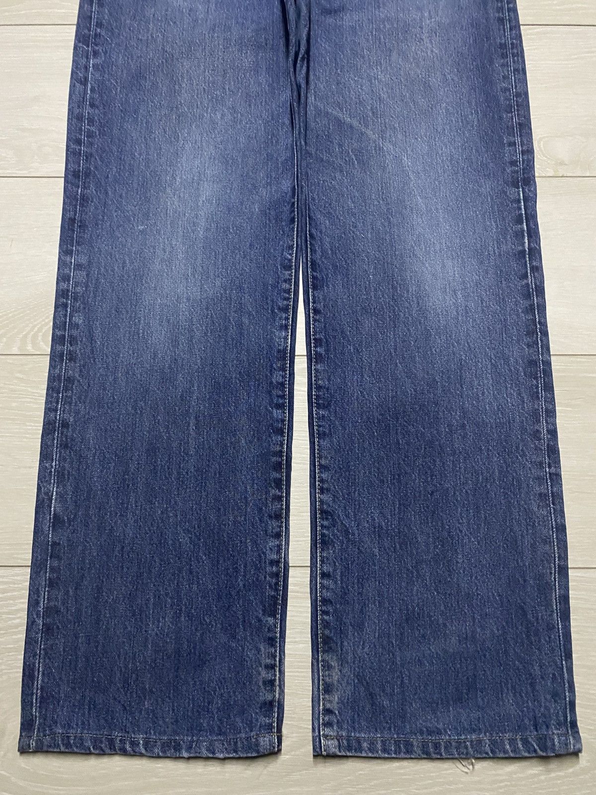 Uniqlo Vintage Japanese Brand Uniqlo Blue Wash Distressed Jeans Size US 35 - 5 Thumbnail