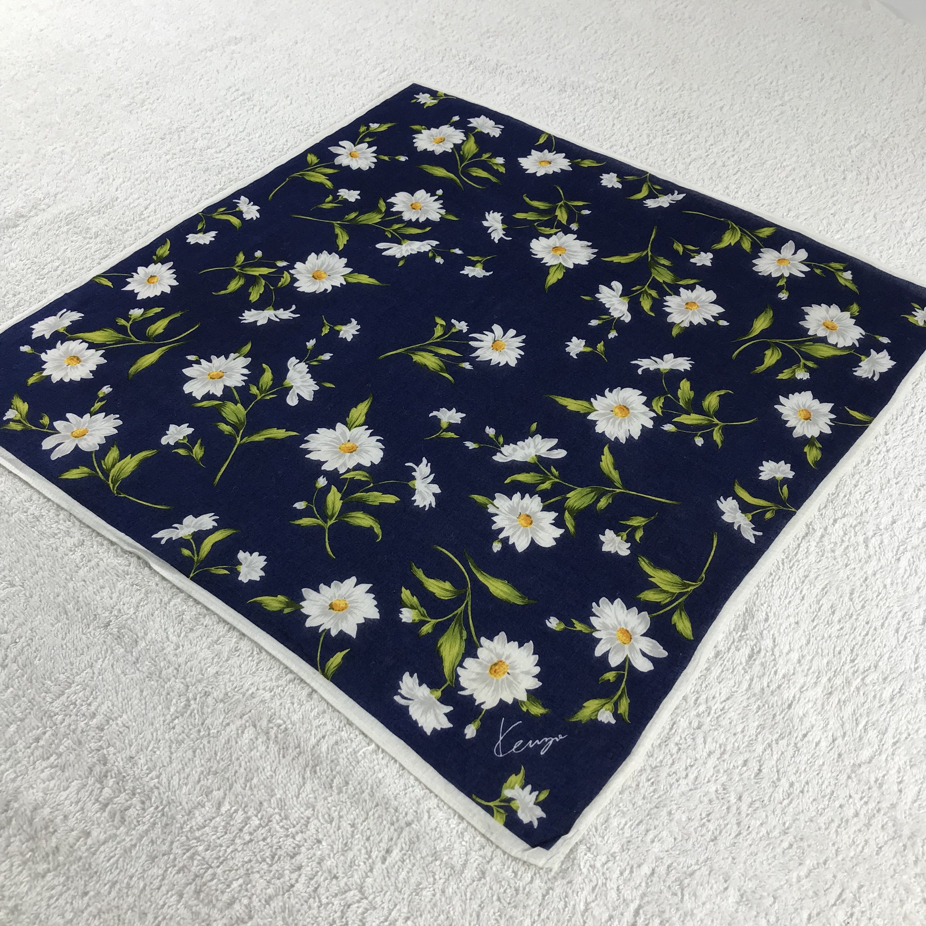 Kenzo × Vintage Kenzo Bandana / Handkerchief / Neckerchief - S045 Size ONE SIZE - 2 Thumbnail