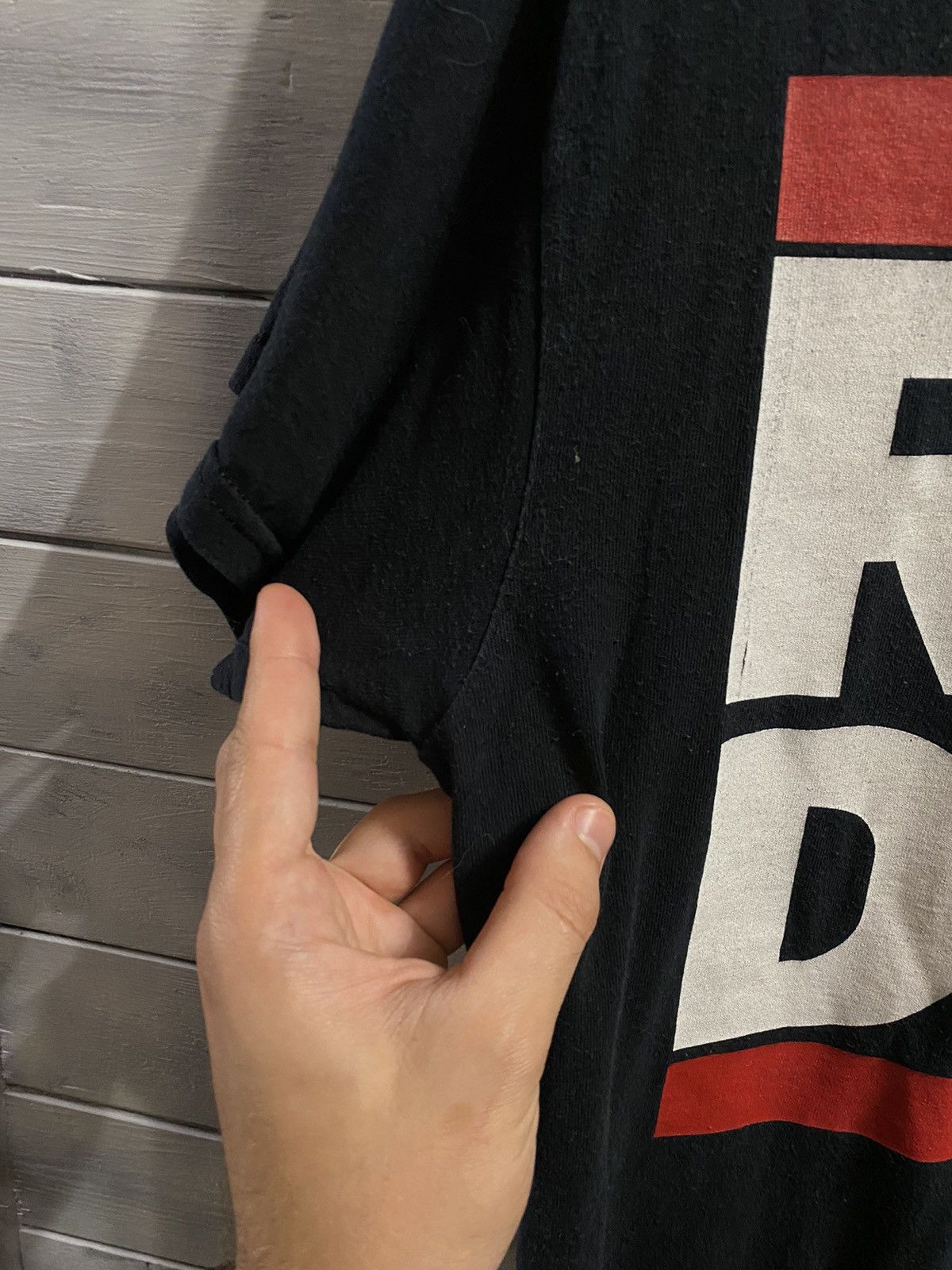 Rap Tees Rare T-Shirt RUN DMC Rap Rock Y2K style. Size US M / EU 48-50 / 2 - 4 Thumbnail