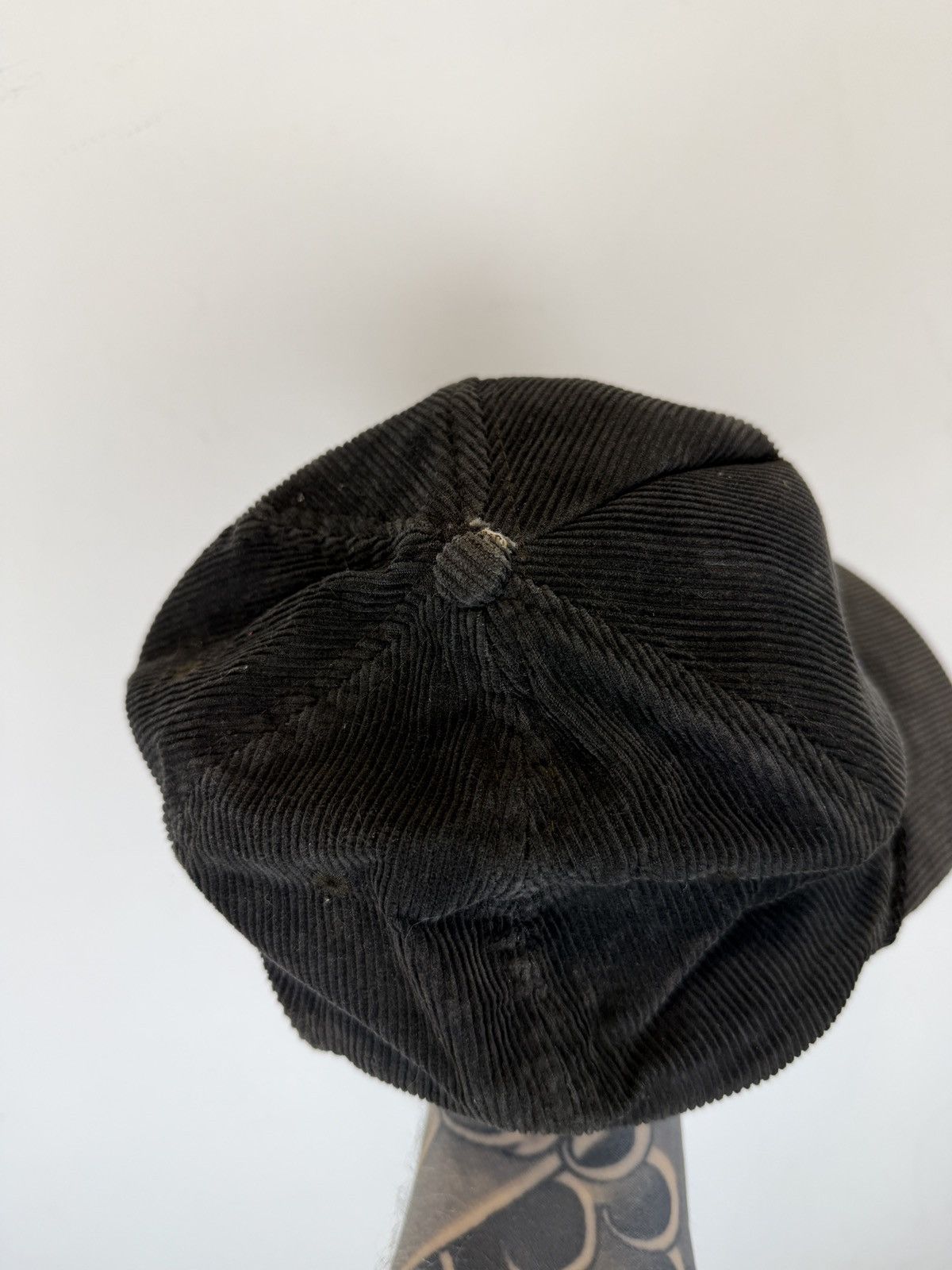 Vintage Vintage Alaska Corduroy Cap Snapback Hat Black OS Size ONE SIZE - 5 Thumbnail