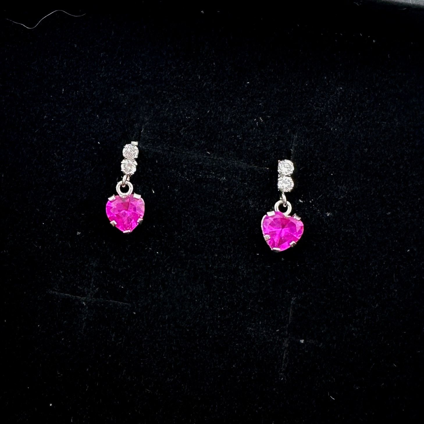 Other 10kt White Gold Pink Sapphire Heart Dangle Earrings Size ONE SIZE - 7 Thumbnail