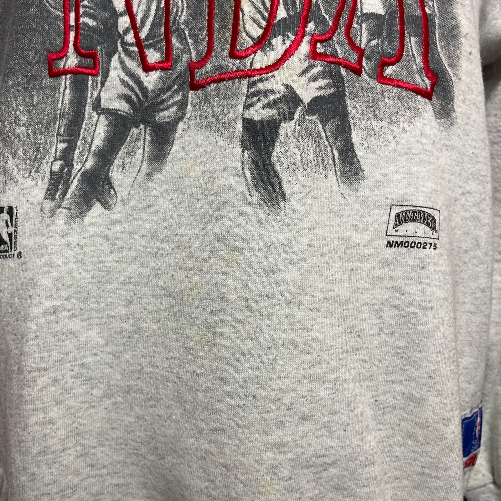 Nutmeg Vintage Chicago Bulls Nutmeg NBA Crewneck Sweatshirt Size US XL / EU 56 / 4 - 3 Thumbnail