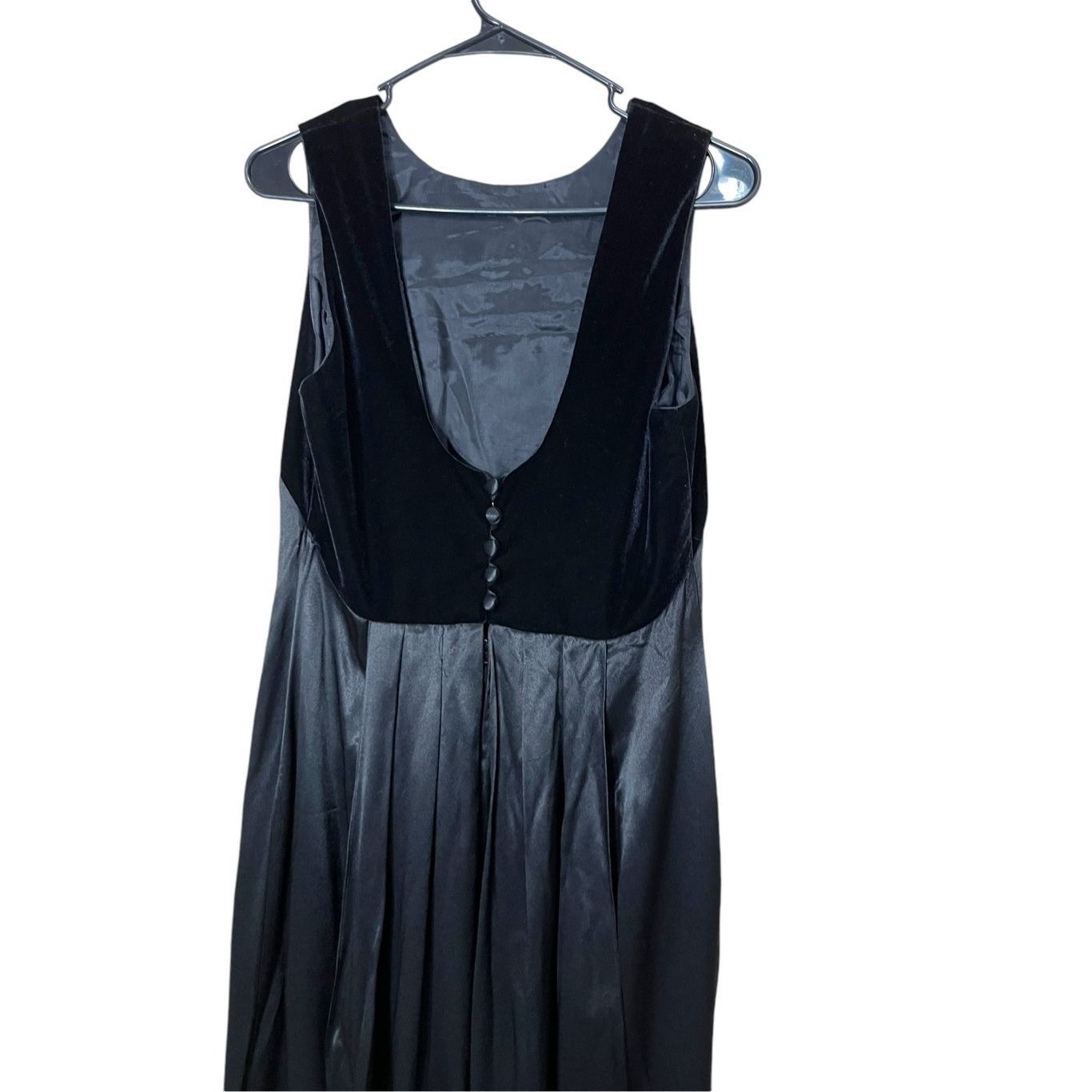 vintage evening dress size 12 Vintage 60s Beaded Silk Ball Gown Evening Dress Size M – Poppy's Vintage  Clothing main image 1