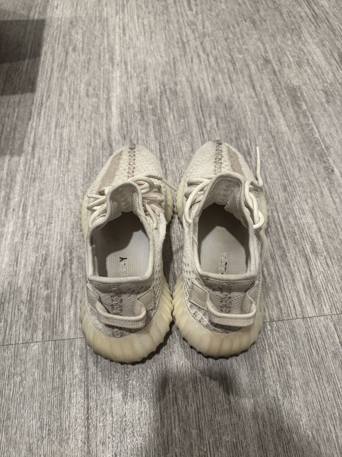 Adidas Adidas Yeezy Boost 350 V2 Bone Size US 5 / EU 37 - 4 Thumbnail