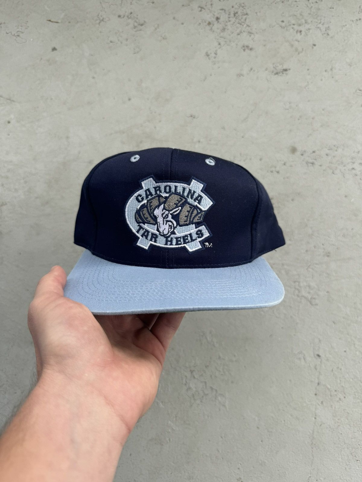 Nike Vintage UNC Tar Heels Two Toned Hat Size ONE SIZE - 1 Thumbnail