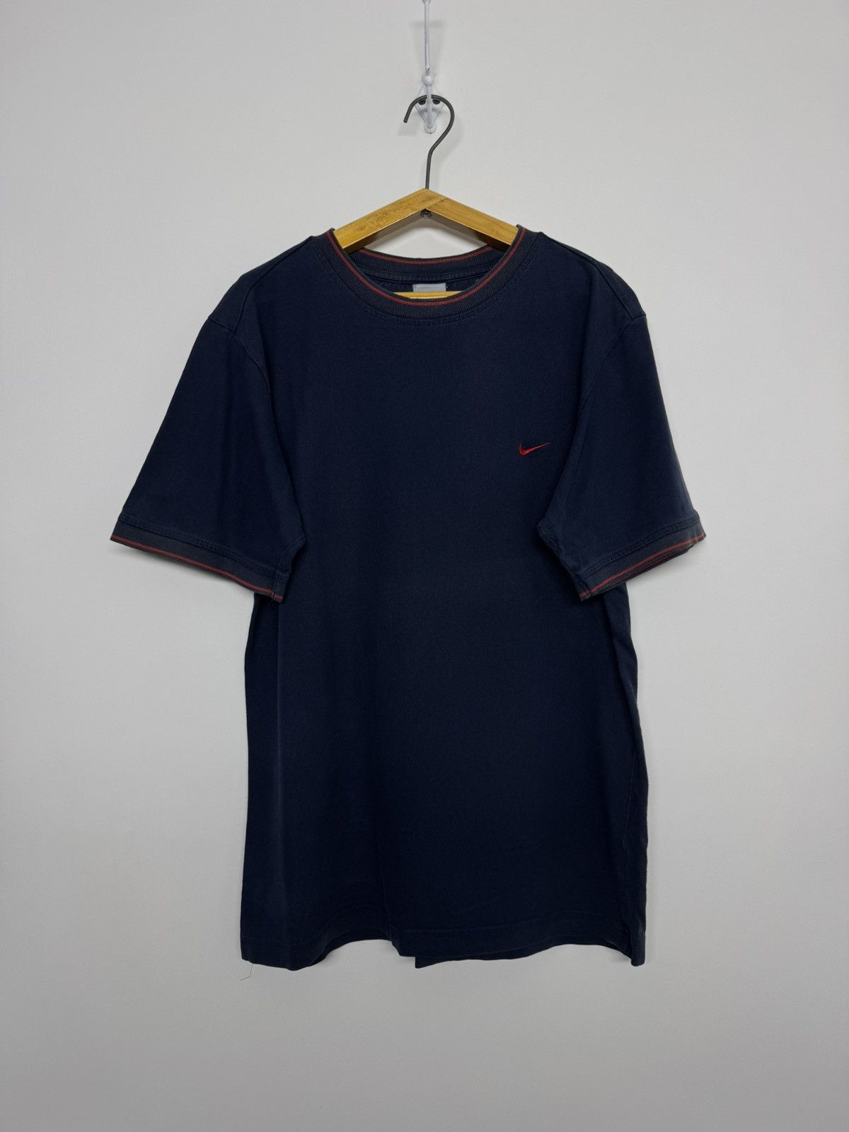 Nike Vintage Nike Swoosh T-Shirt 90’s Size US M / EU 48-50 / 2 - 1 Thumbnail