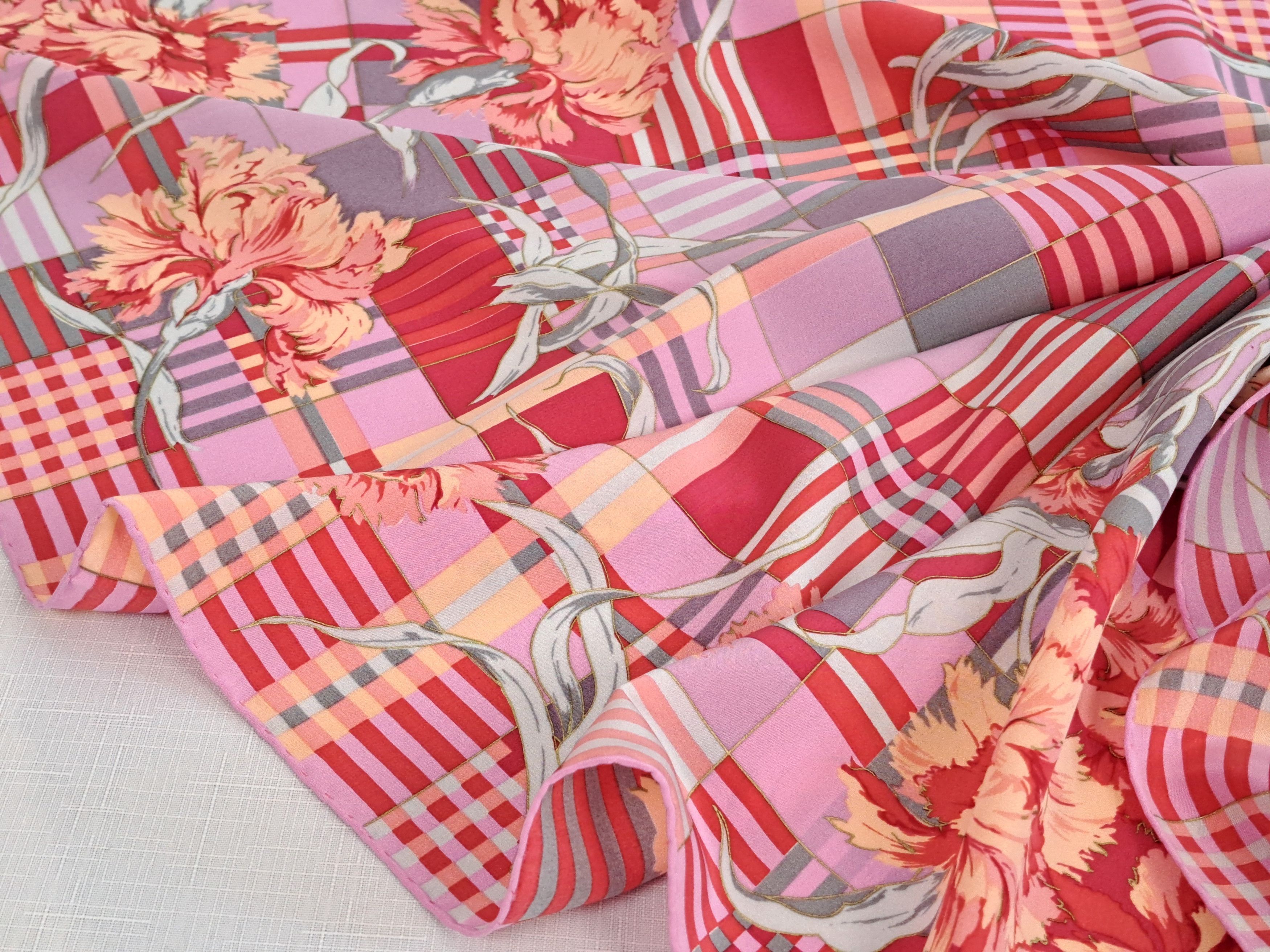 Vintage Vintage Falconetto floral/check silk scarf. Size ONE SIZE - 4 Thumbnail