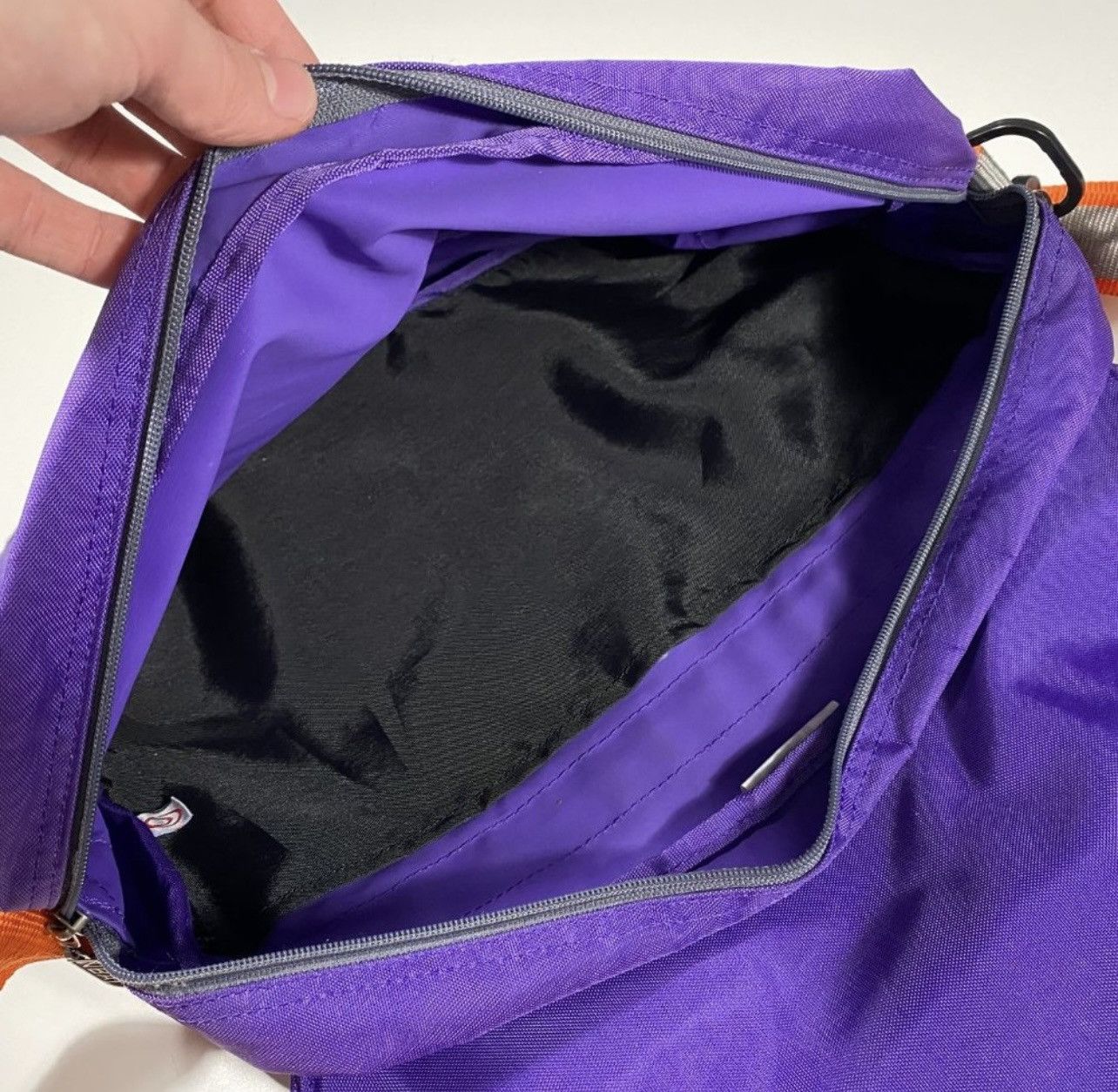 Other NBA PHOENIX SUNS VINTAGE MESSENGER BAG (Rare) Size ONE SIZE - 5 Thumbnail