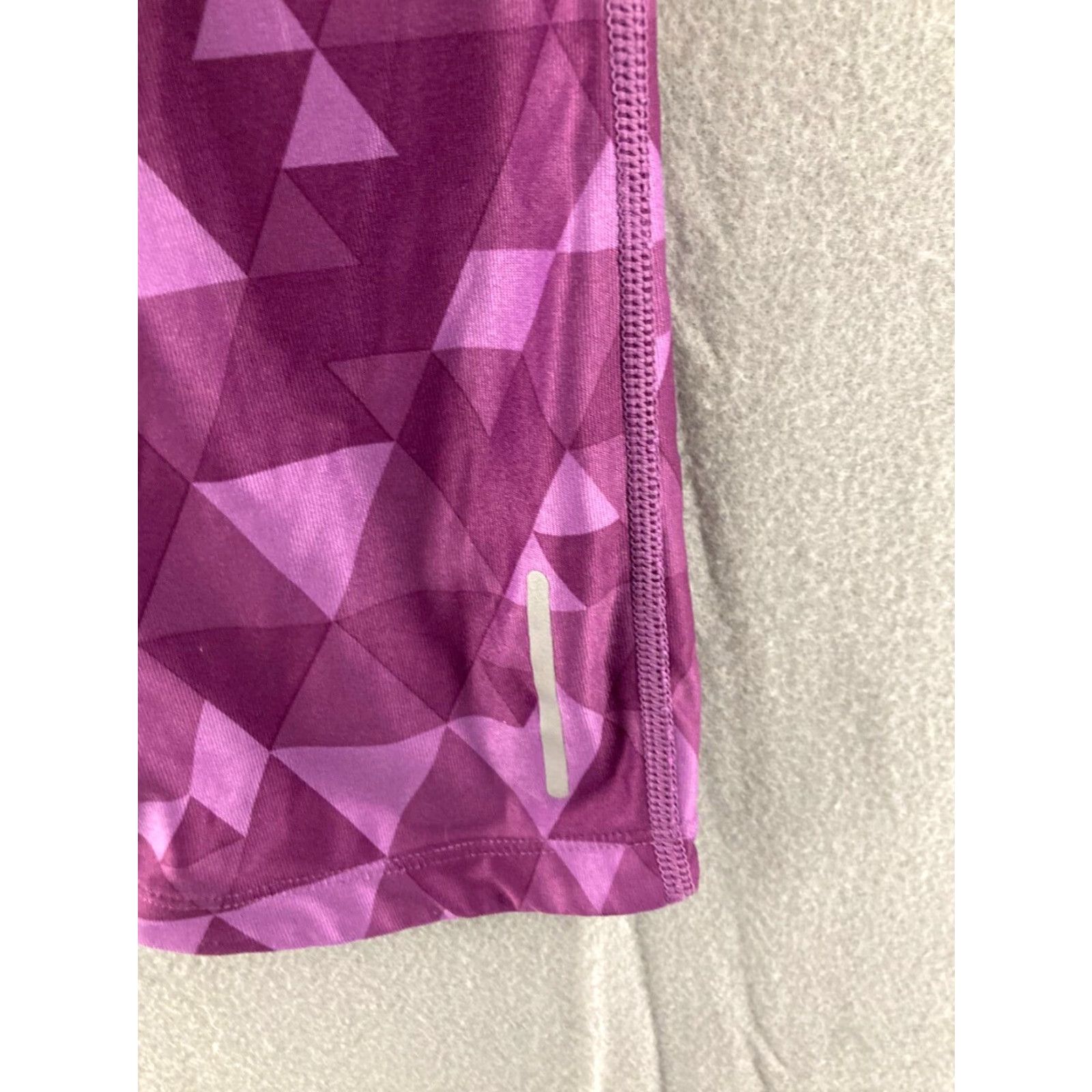 Nike Nike Womens Medium Athletic Capri Yoga Pants Purple Size 32" / US 10 / IT 46 - 7 Thumbnail