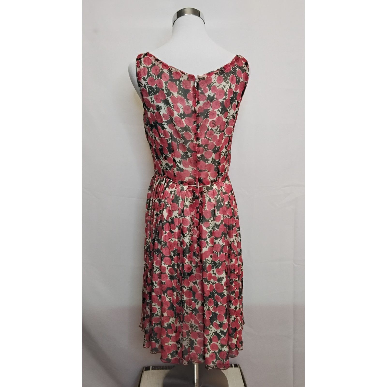 Anna Sui Anna Sui Fit and Flare Dress Women's 6 Red/White Rose Print Size M / US 6-8 / IT 42-44 - 5 Thumbnail