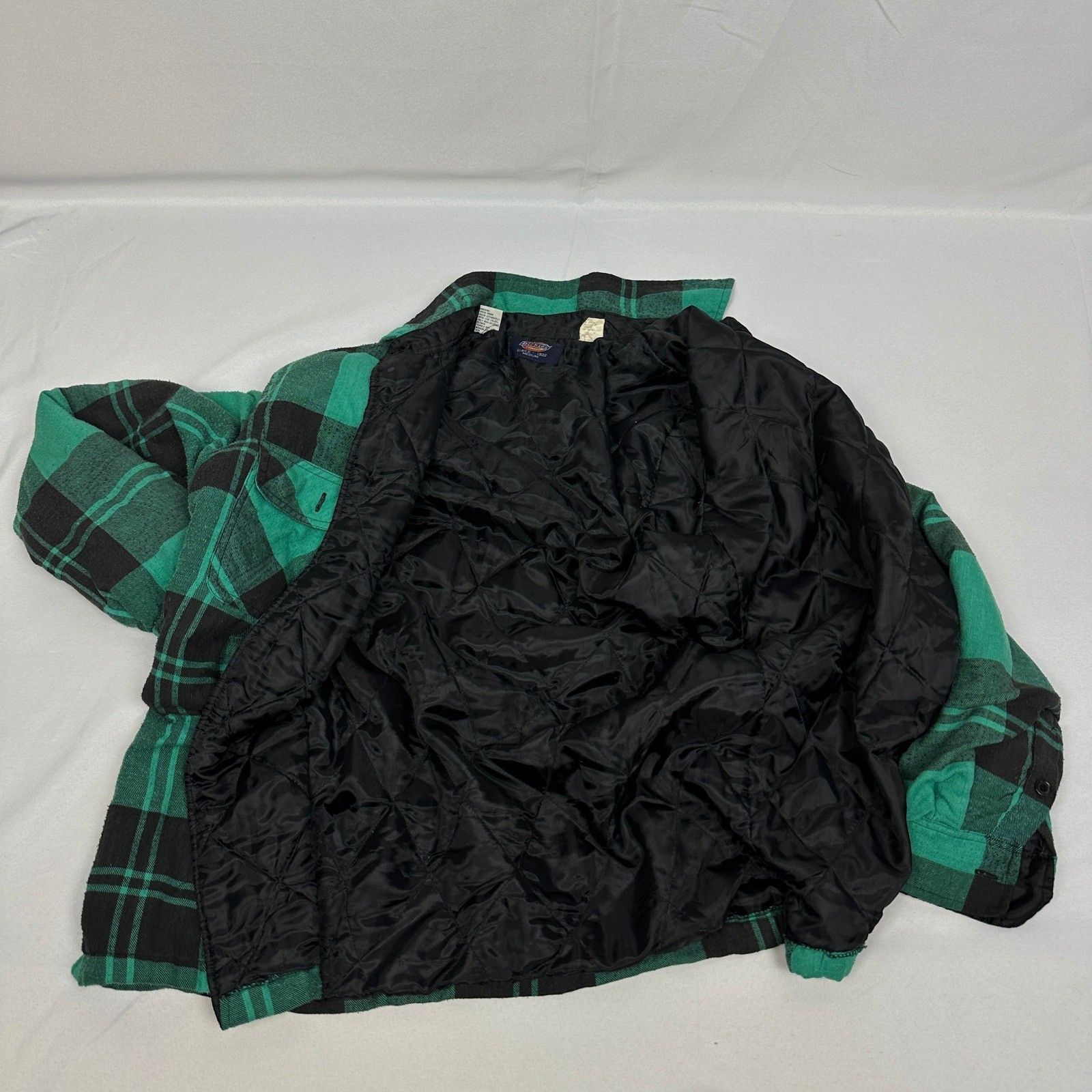 Dickies Dickies Quilted Flannel Shirt – Green/Black – Size Medium Size US M / EU 48-50 / 2 - 3 Thumbnail