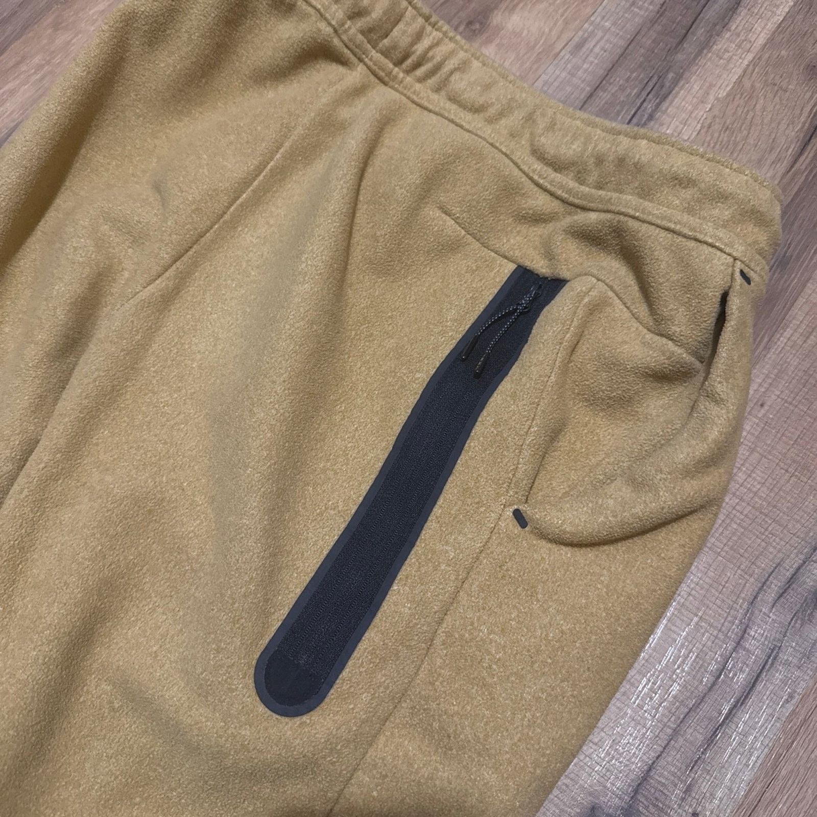 Nike Nike Tech Fleece Winterized Elemental Gold Jogger Sweatpants Size US 28 / EU 44 - 4 Thumbnail
