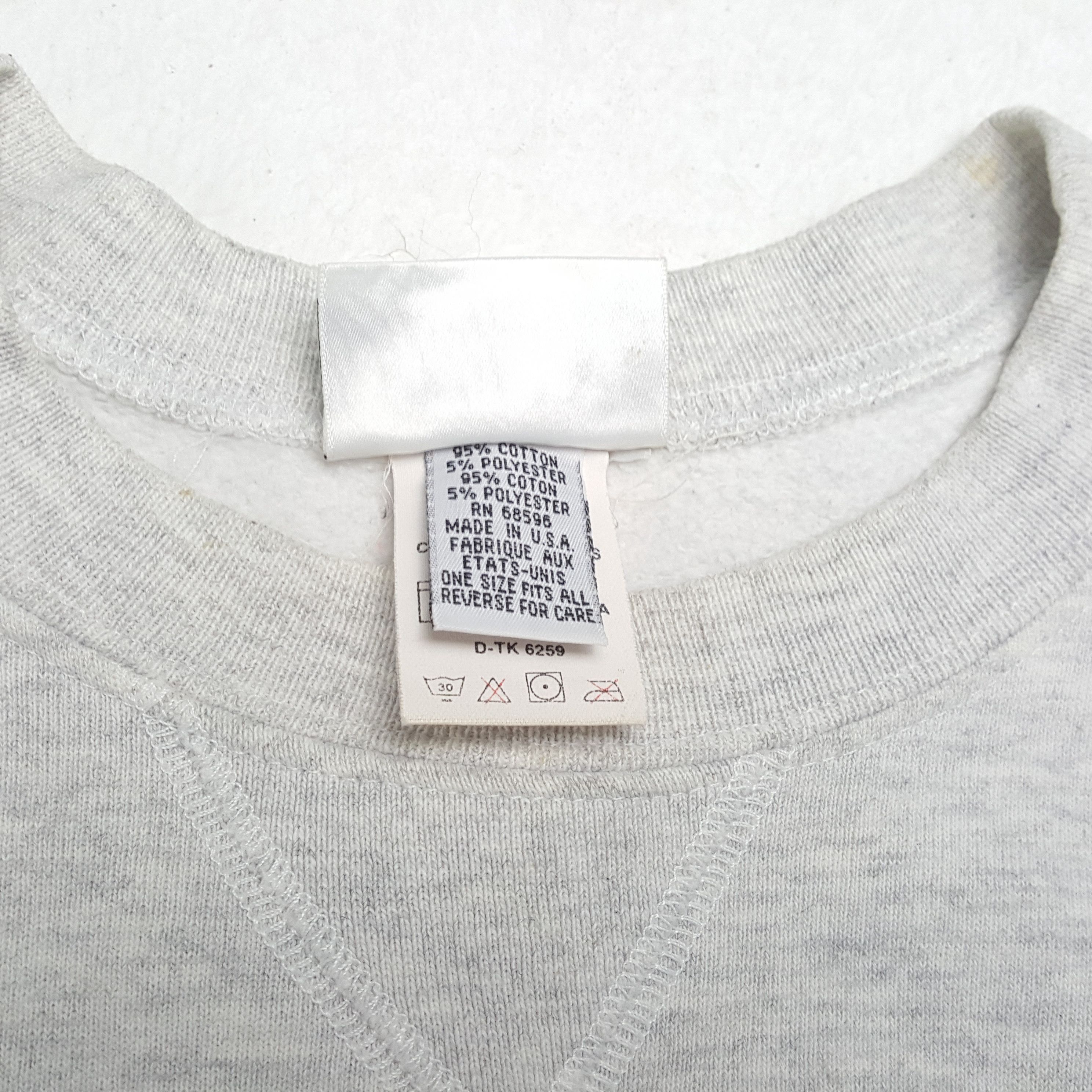 DKNY × Vintage DKNY JEANS Center Spellout Design Sweatshirt Size US L / EU 52-54 / 3 - 8 Thumbnail