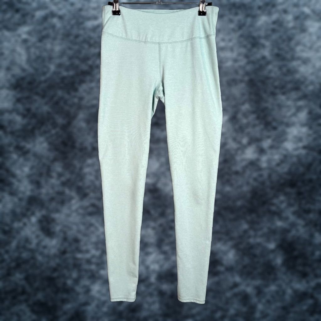 Fabletics VINTAGE Fabletics Leggings High-Waisted Size XS Mint Green Athletic Gym Yoga Womens Size 26" / US 2 / IT 38 - 1 Thumbnail
